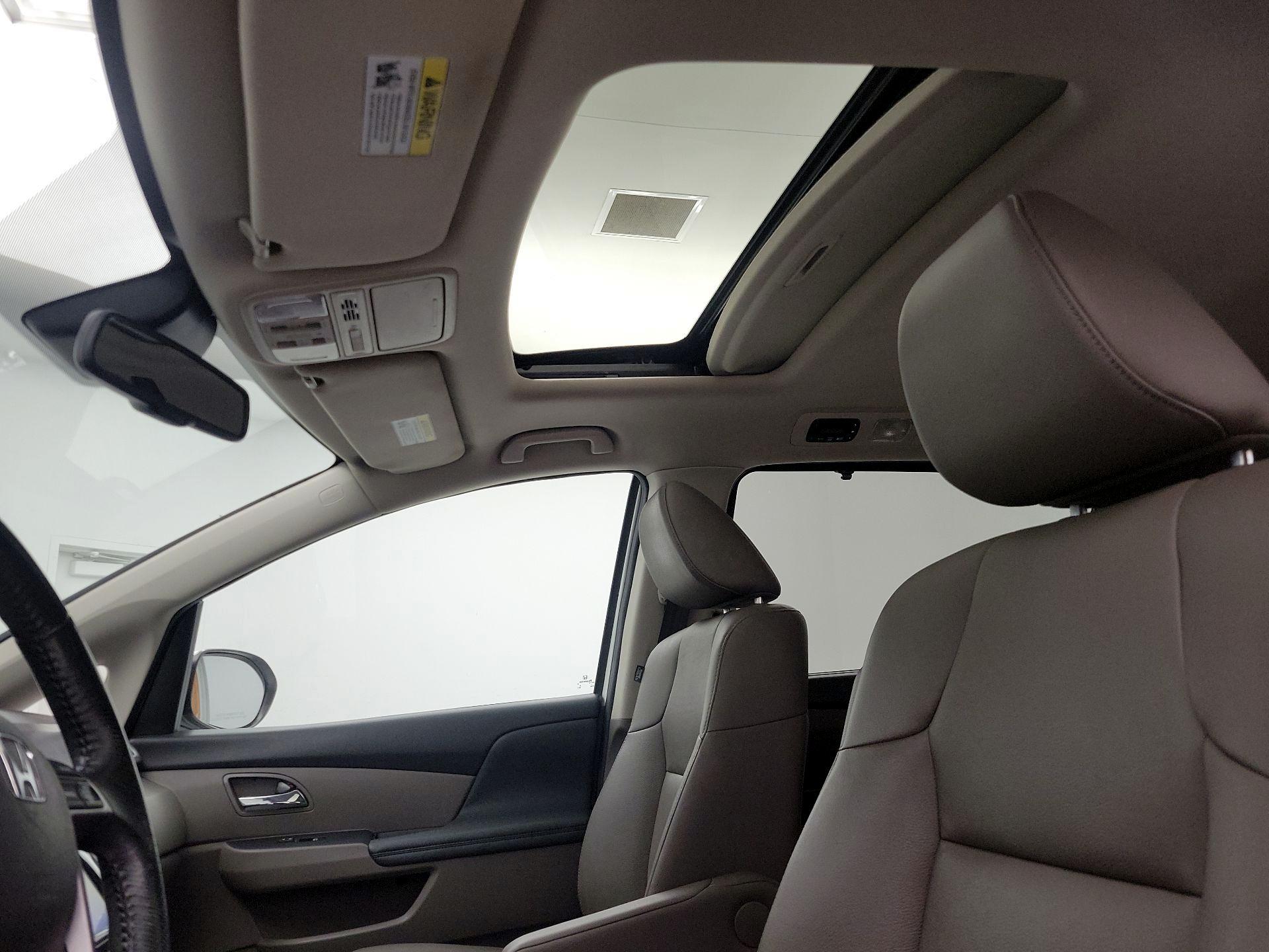 Thumbnail: 2014 Honda Odyssey - 19