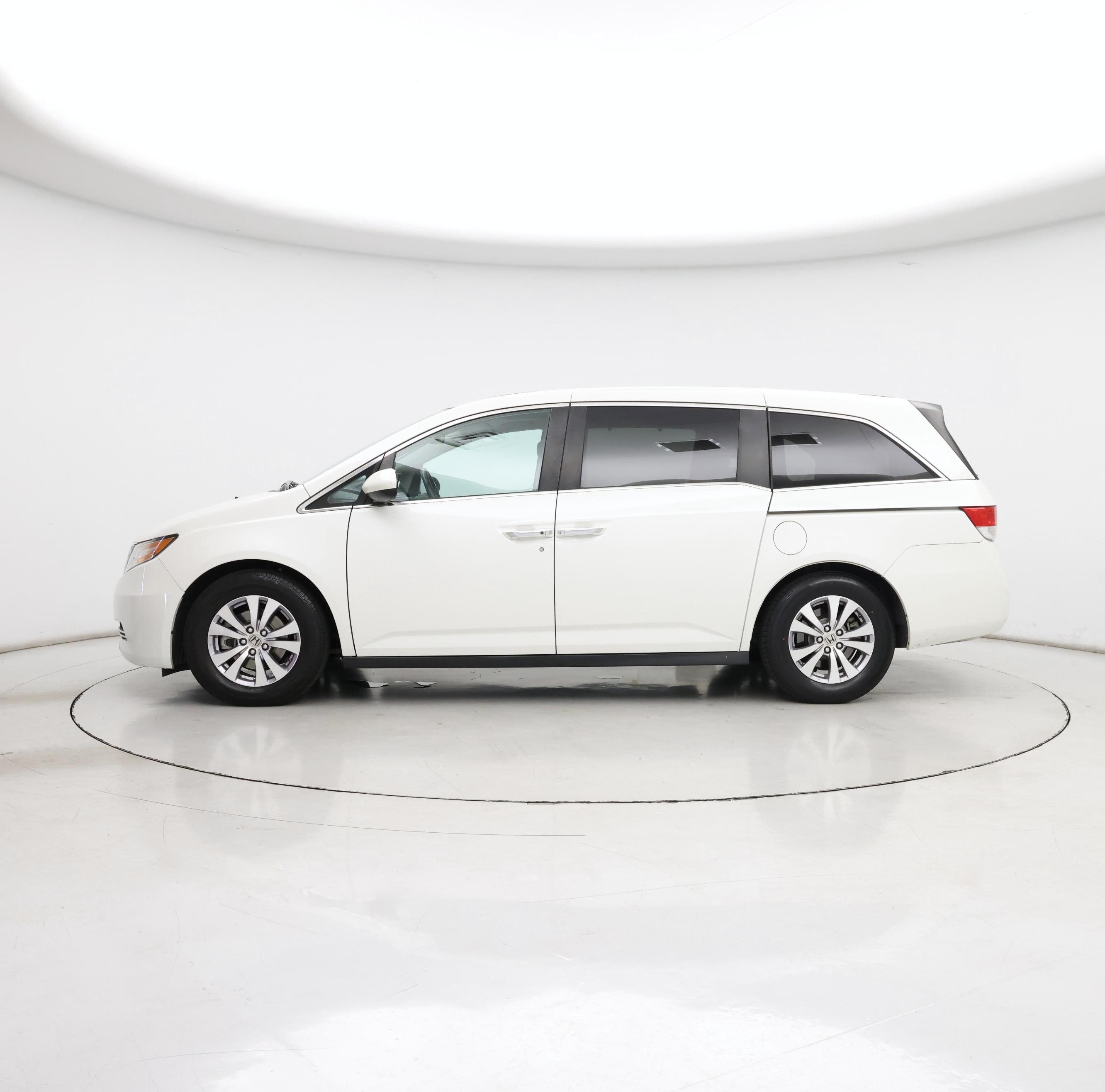 Thumbnail: 2014 Honda Odyssey - 3