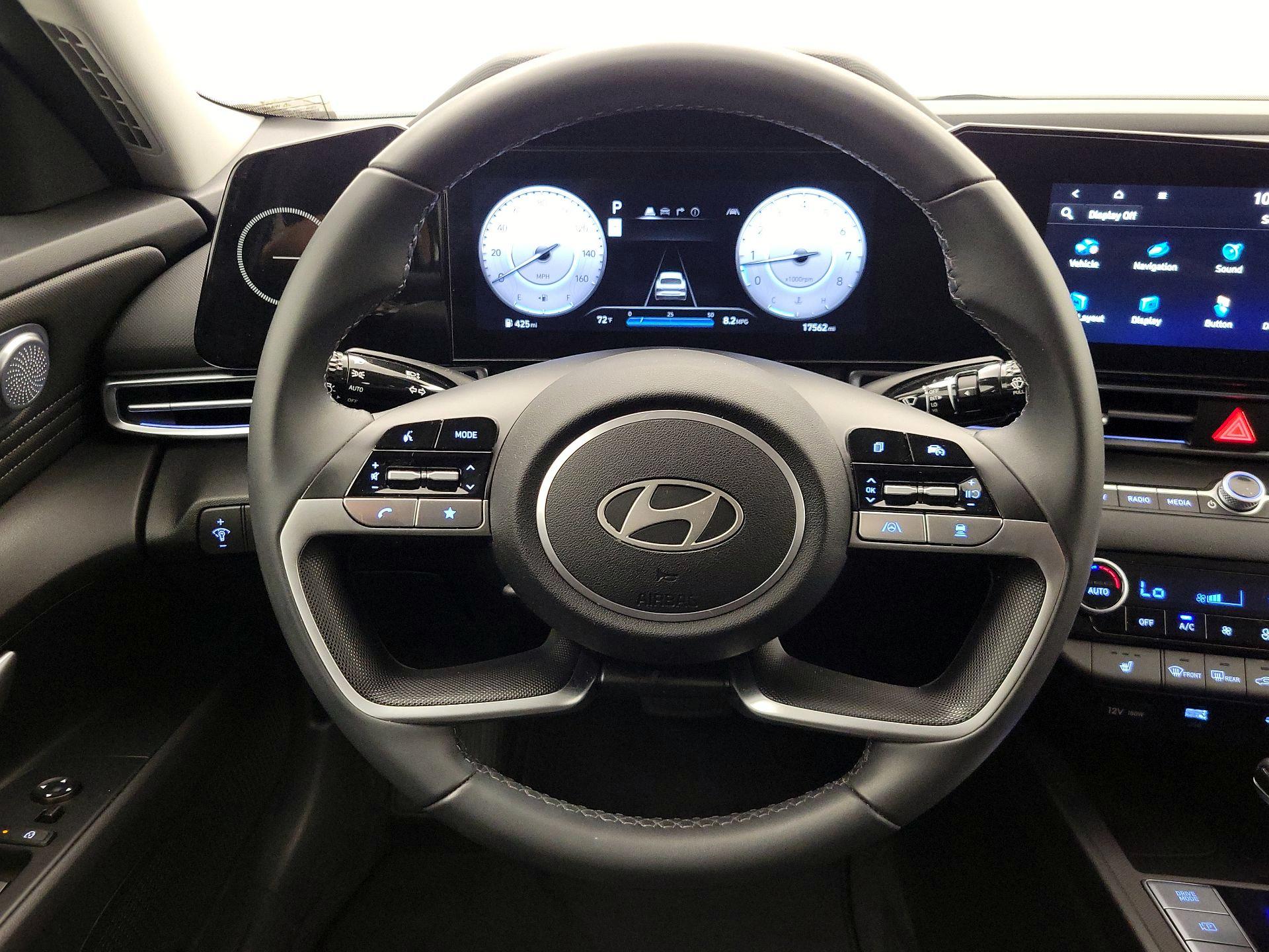 Thumbnail: 2025 Hyundai Elantra - 10