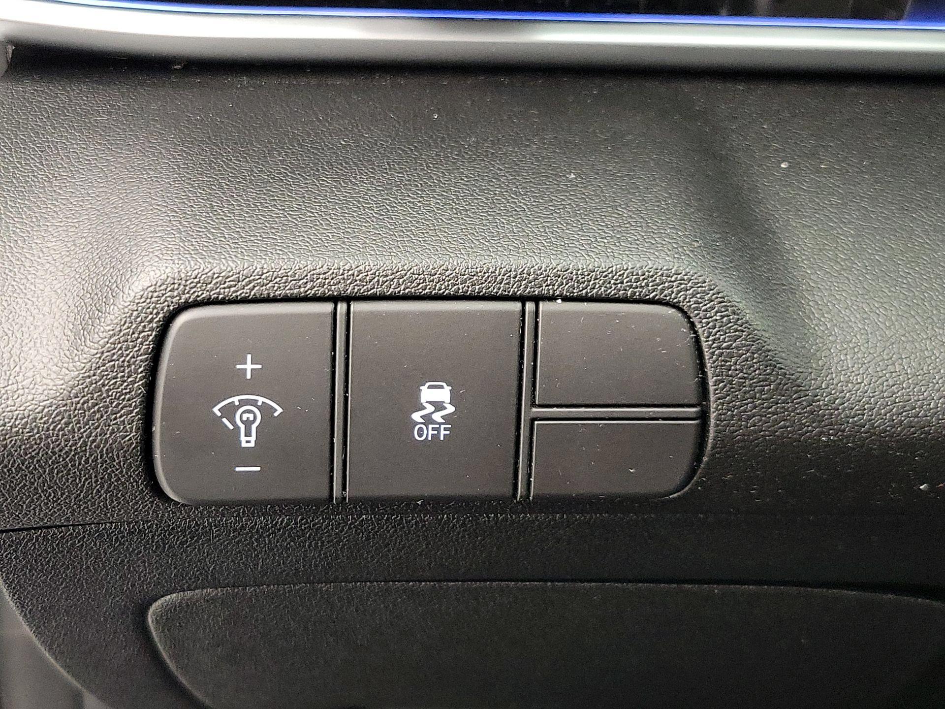 Thumbnail: 2025 Hyundai Elantra - 13