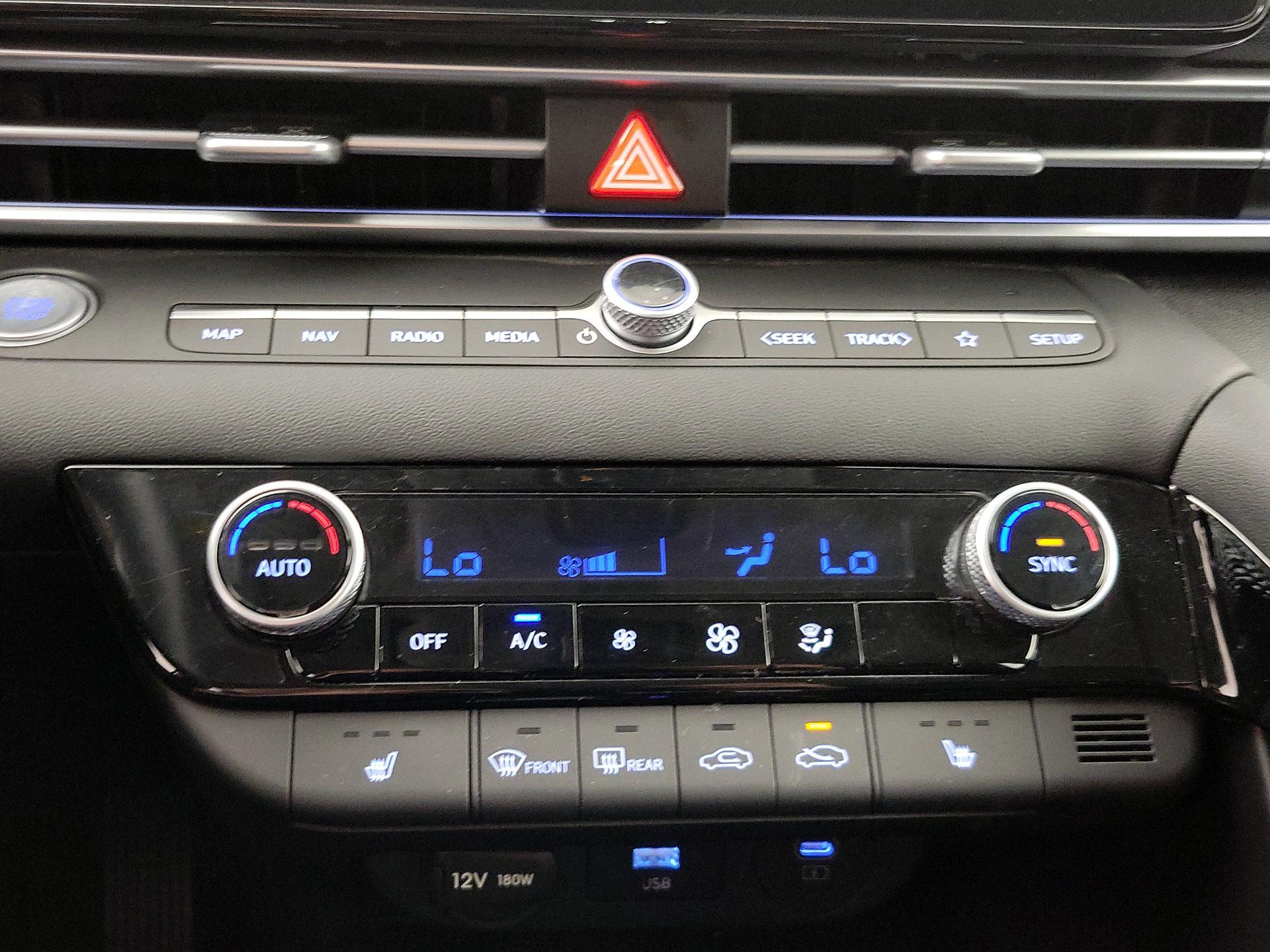 Thumbnail: 2025 Hyundai Elantra - 17