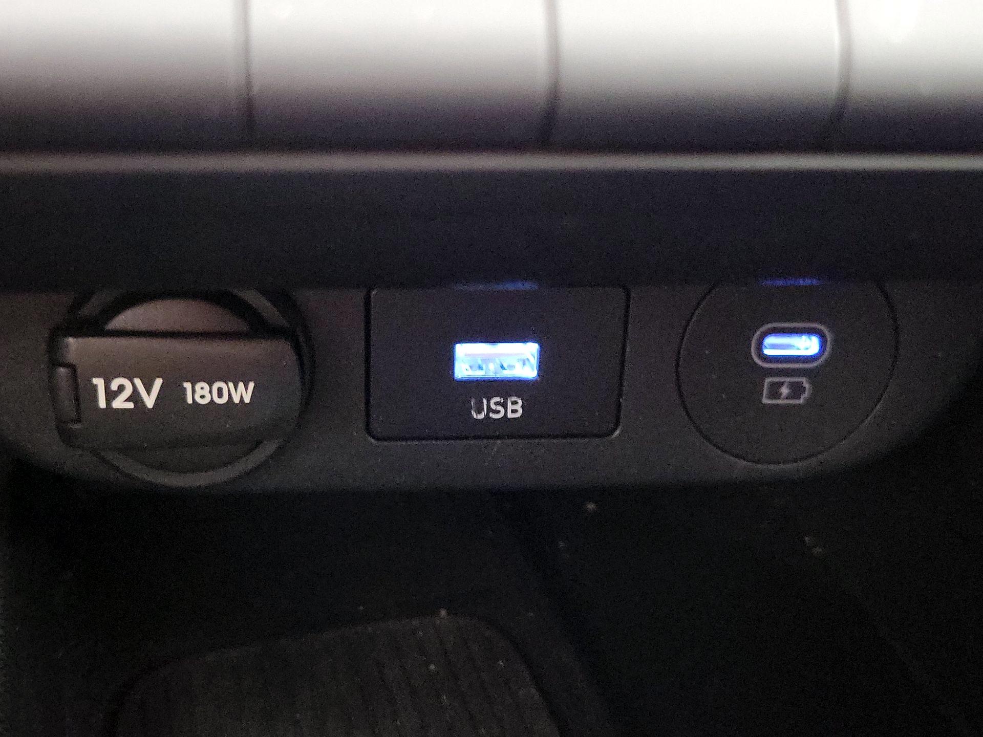 Thumbnail: 2025 Hyundai Elantra - 19