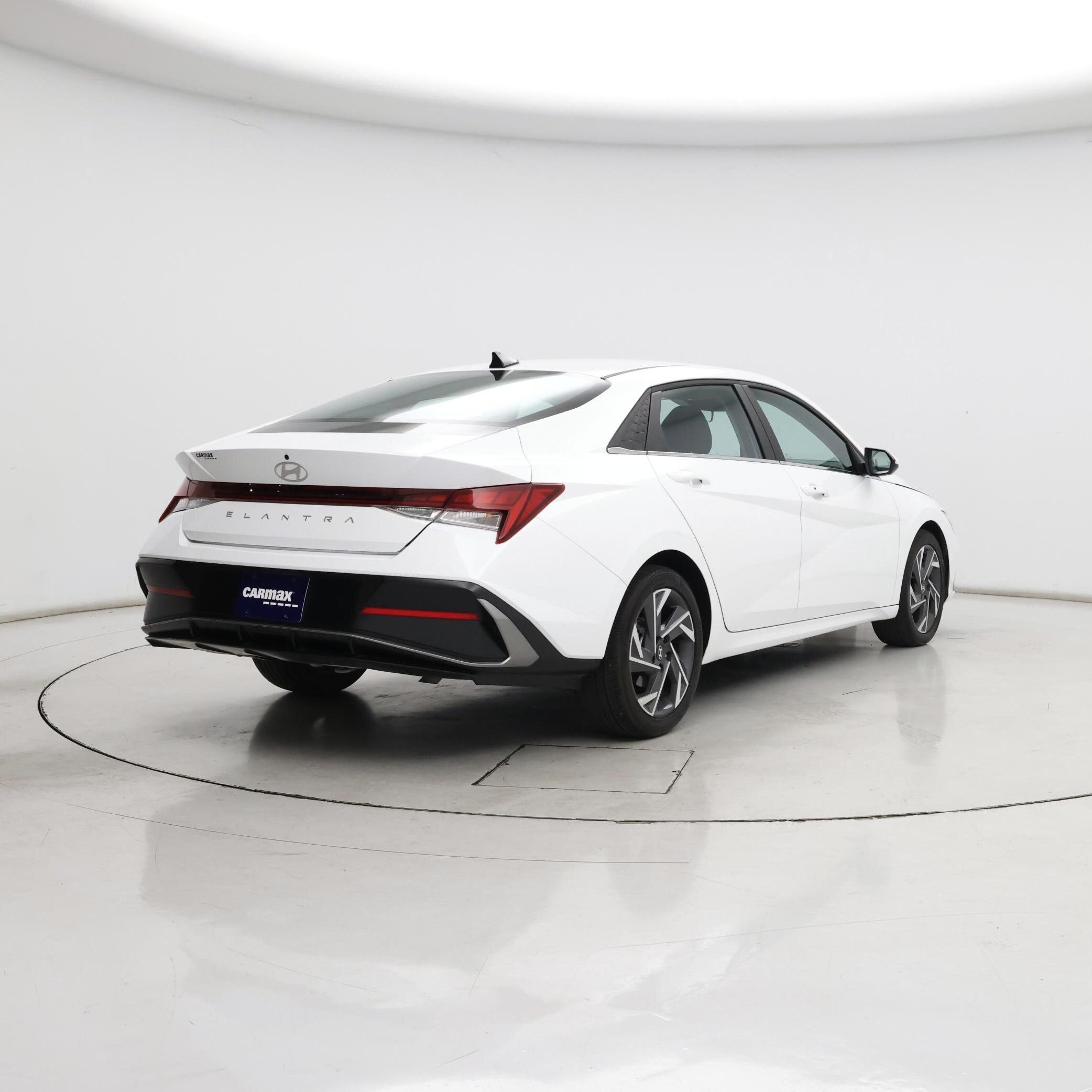 Thumbnail: 2025 Hyundai Elantra - 8