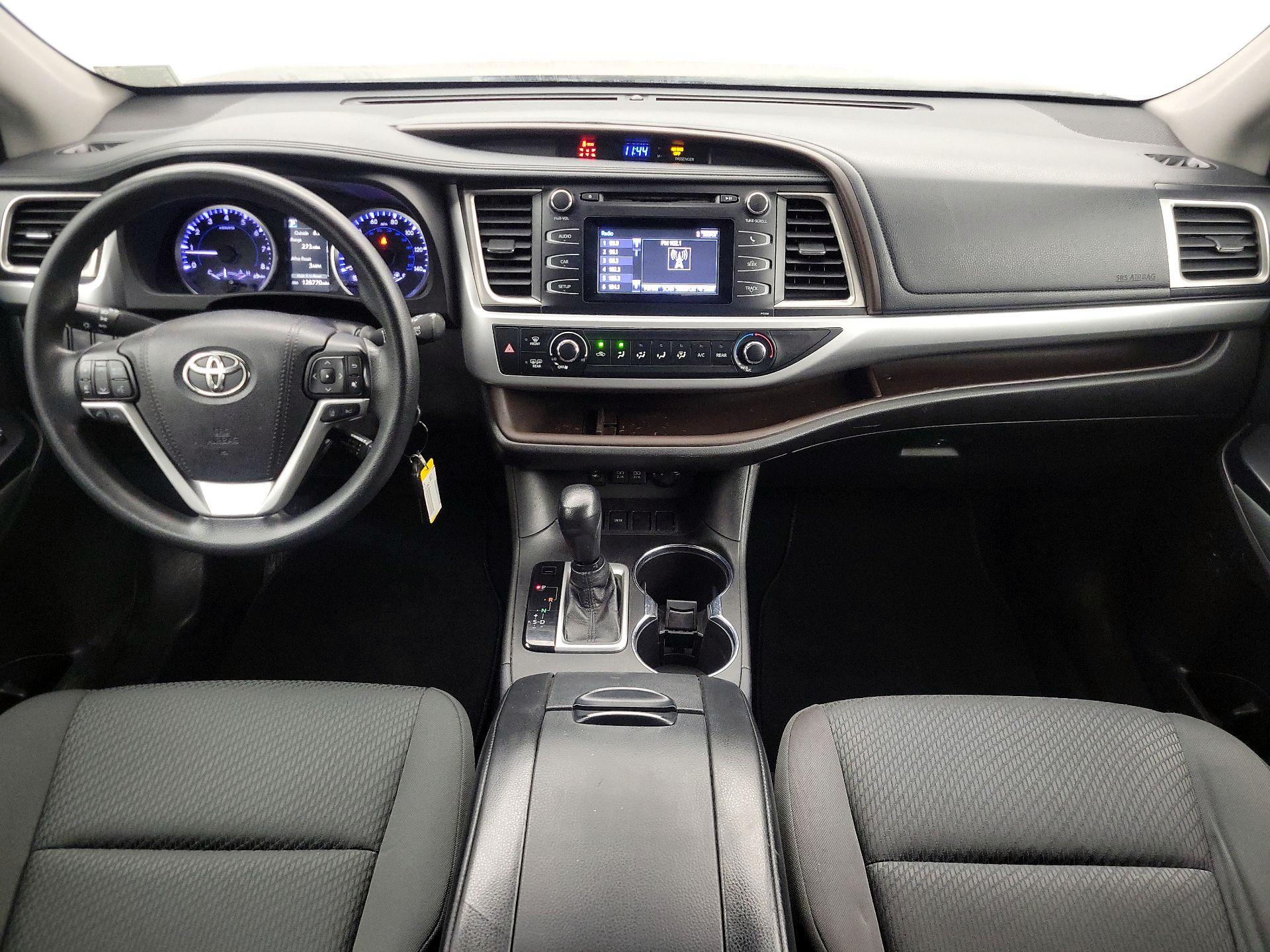 Thumbnail: 2018 Toyota Highlander - 9