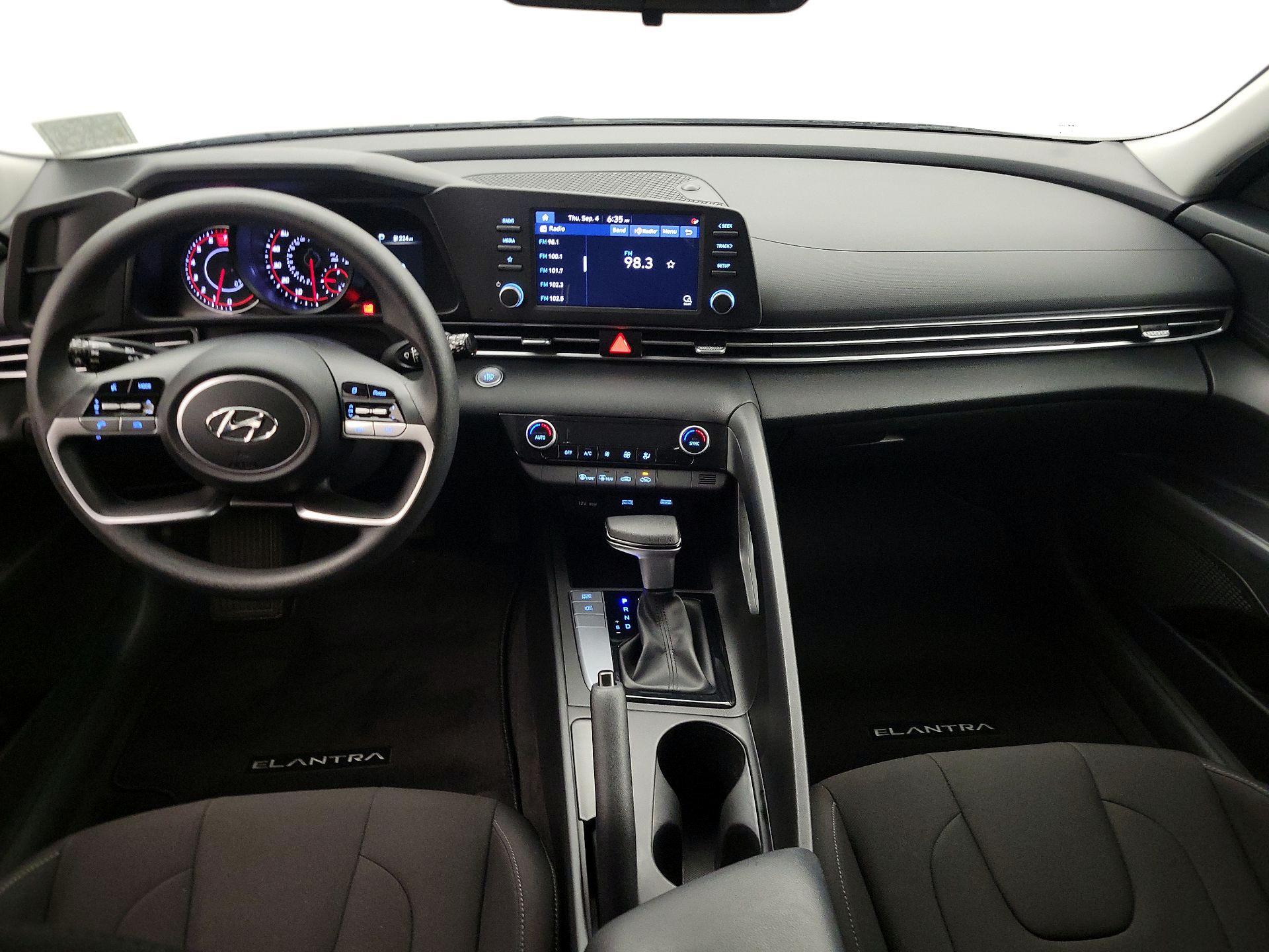Thumbnail: 2023 Hyundai Elantra - 9
