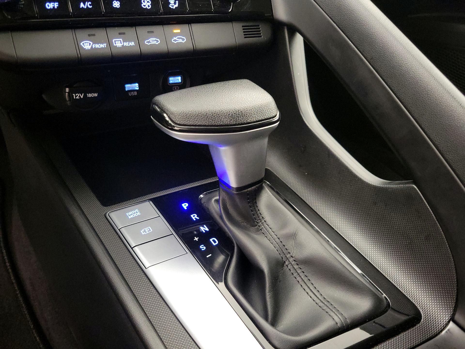 Thumbnail: 2023 Hyundai Elantra - 17