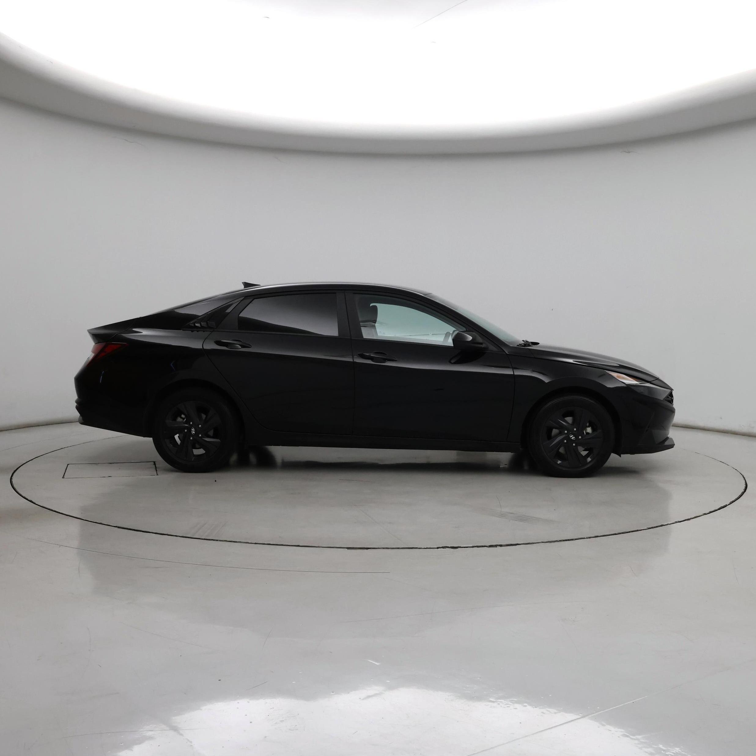 Thumbnail: 2023 Hyundai Elantra - 7
