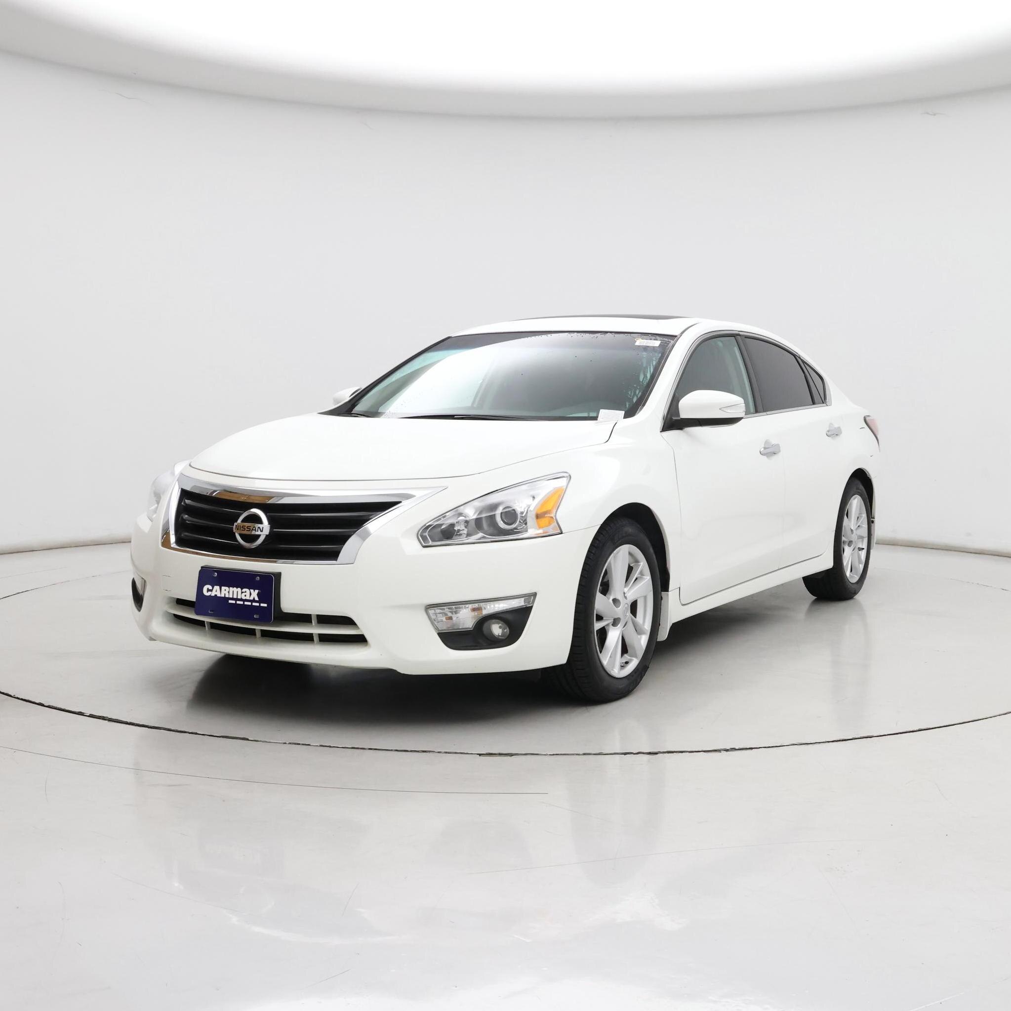 Thumbnail: 2015 Nissan Altima - 4
