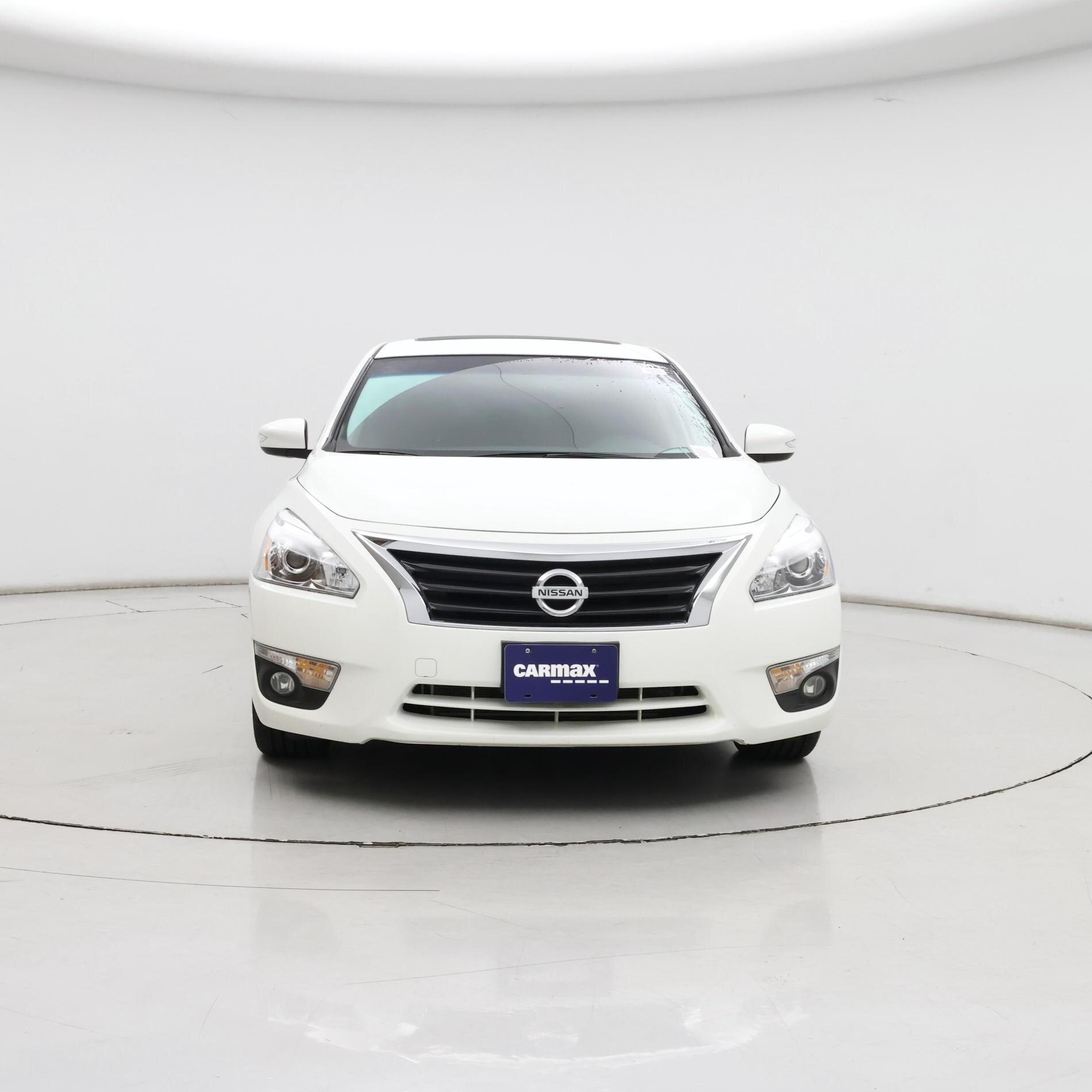 Thumbnail: 2015 Nissan Altima - 5
