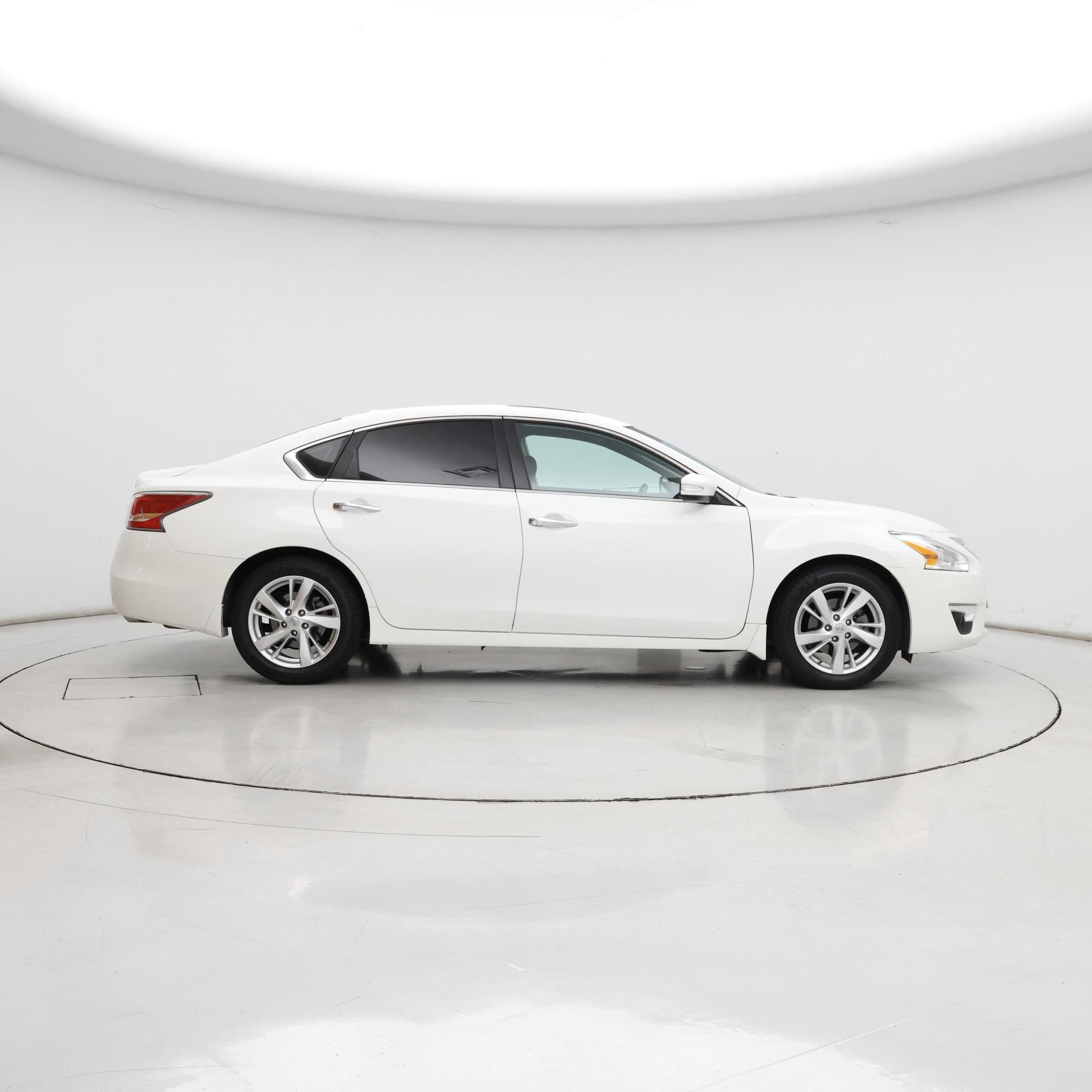 Thumbnail: 2015 Nissan Altima - 7