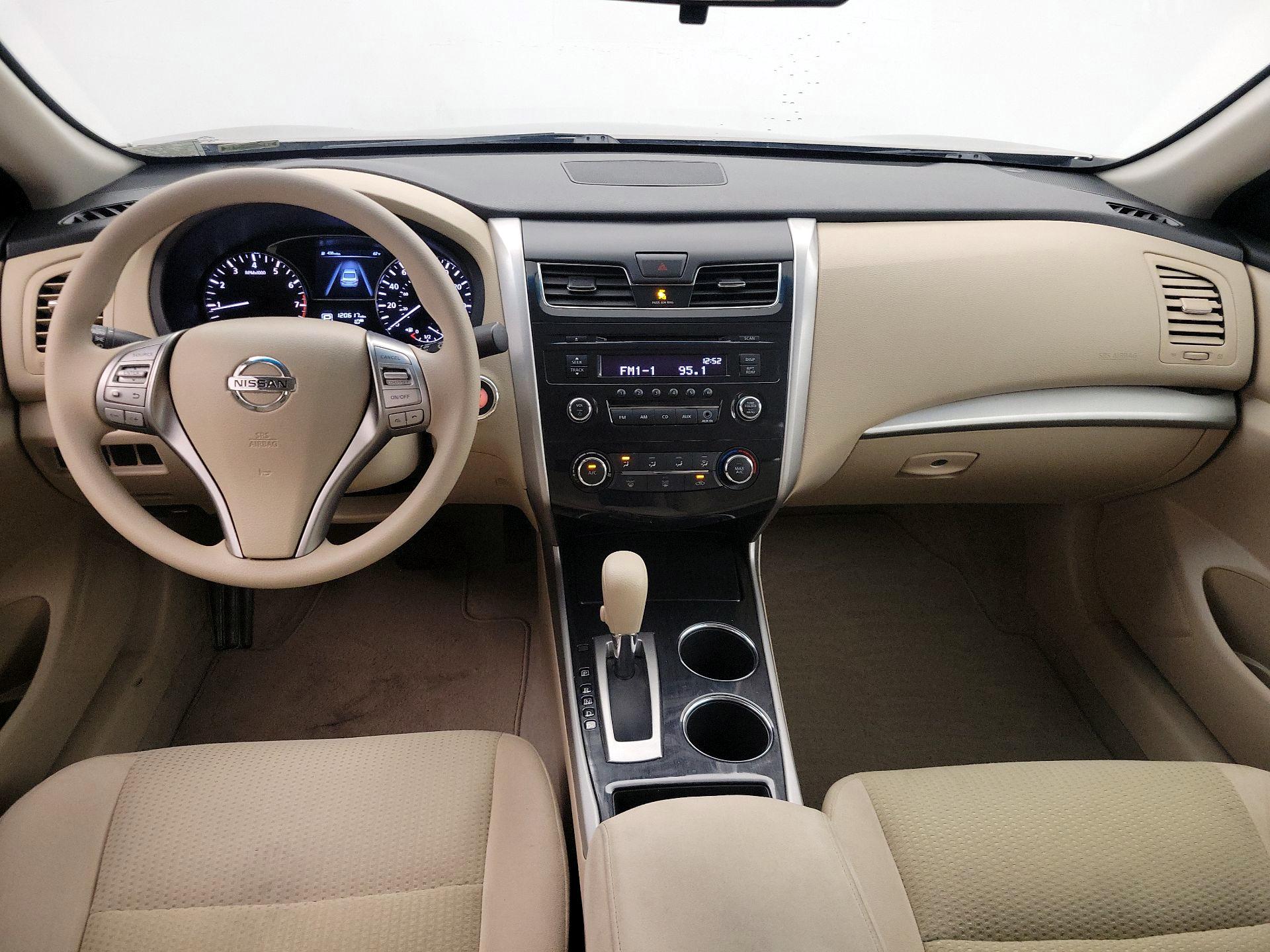 Thumbnail: 2014 Nissan Altima - 9