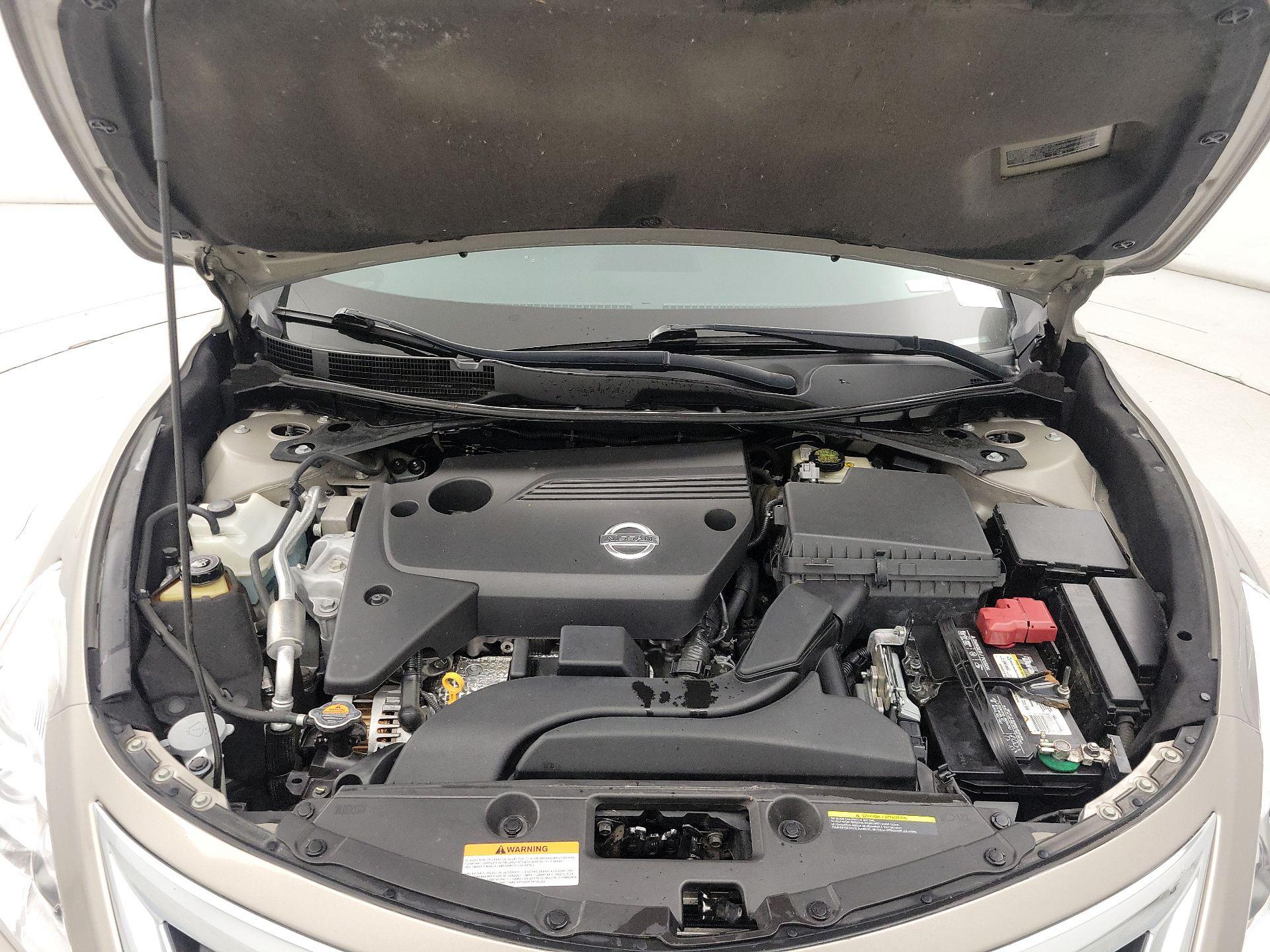 Thumbnail: 2014 Nissan Altima - 19