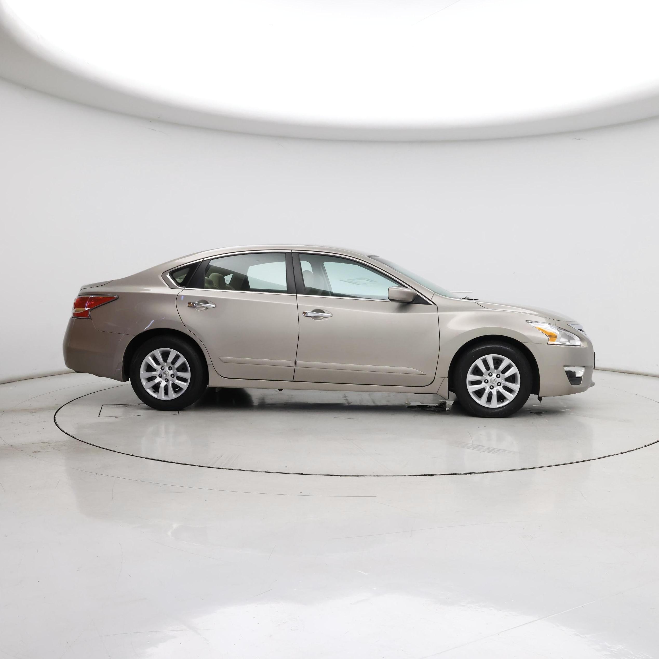 Thumbnail: 2014 Nissan Altima - 7