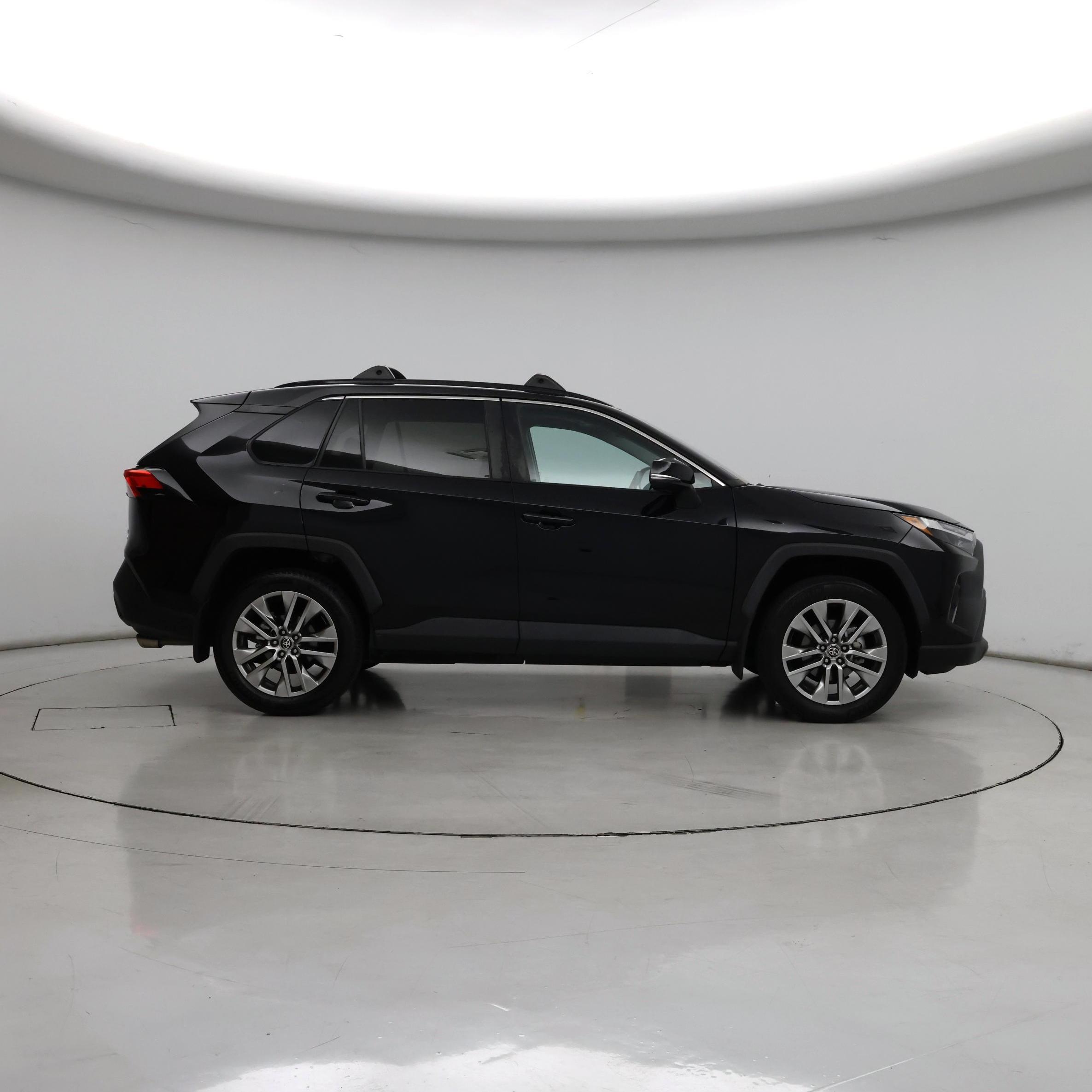 Thumbnail: 2022 Toyota RAV4 - 7