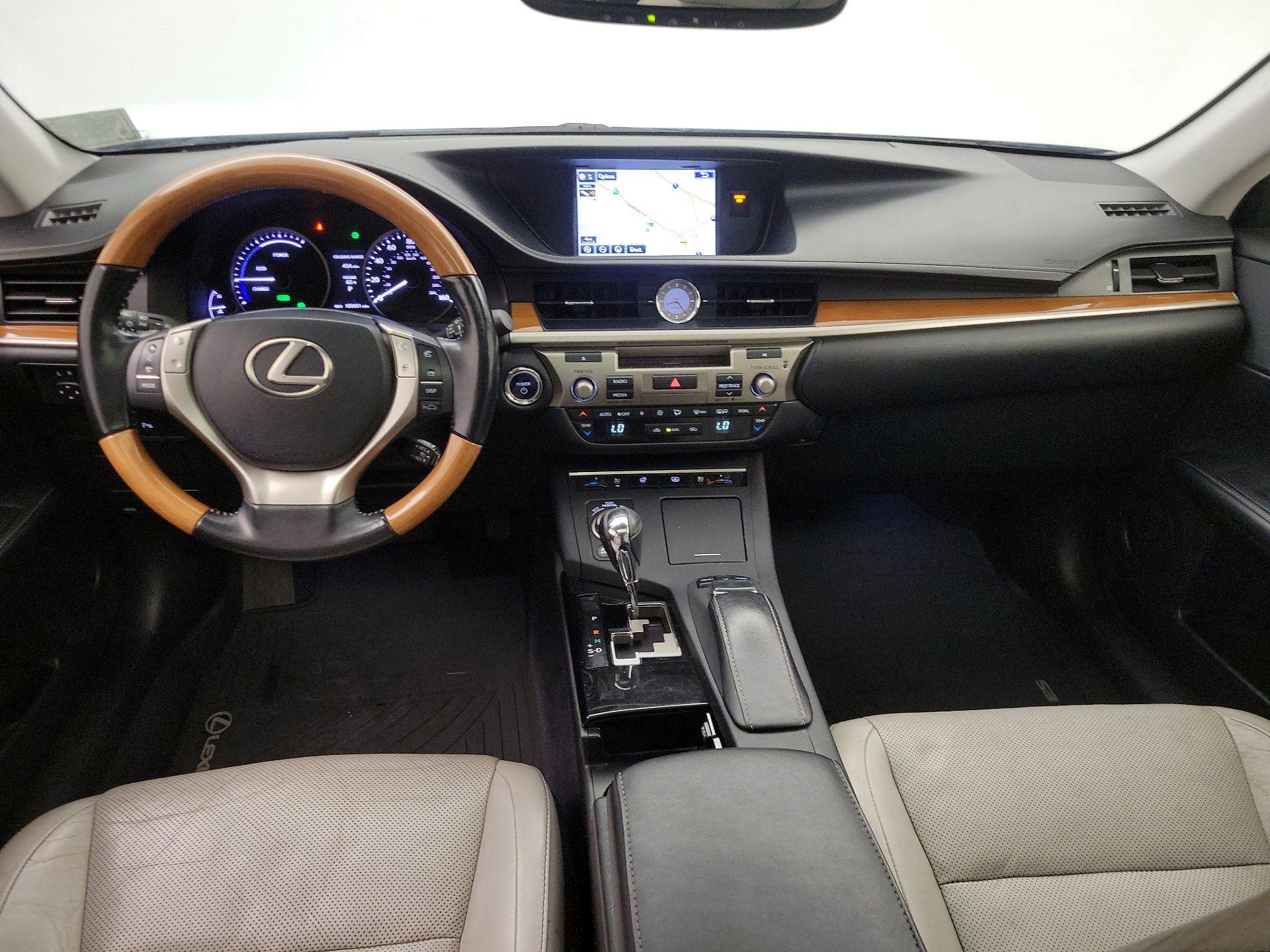 Thumbnail: 2015 Lexus ES - 9