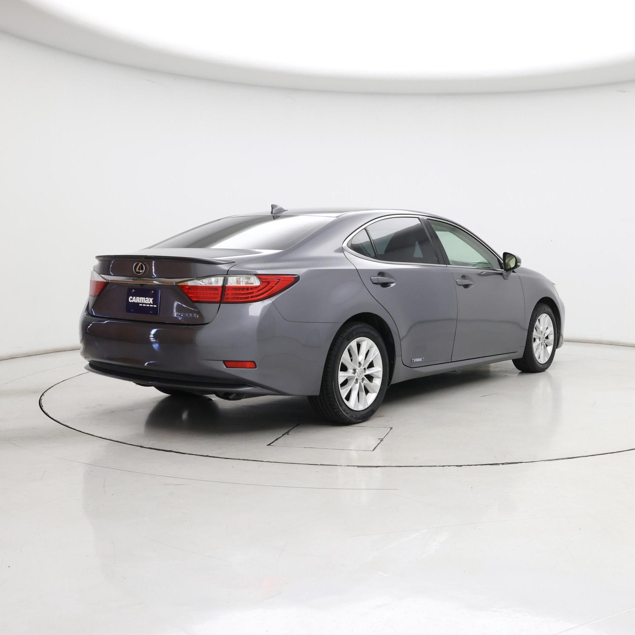 Thumbnail: 2015 Lexus ES - 8