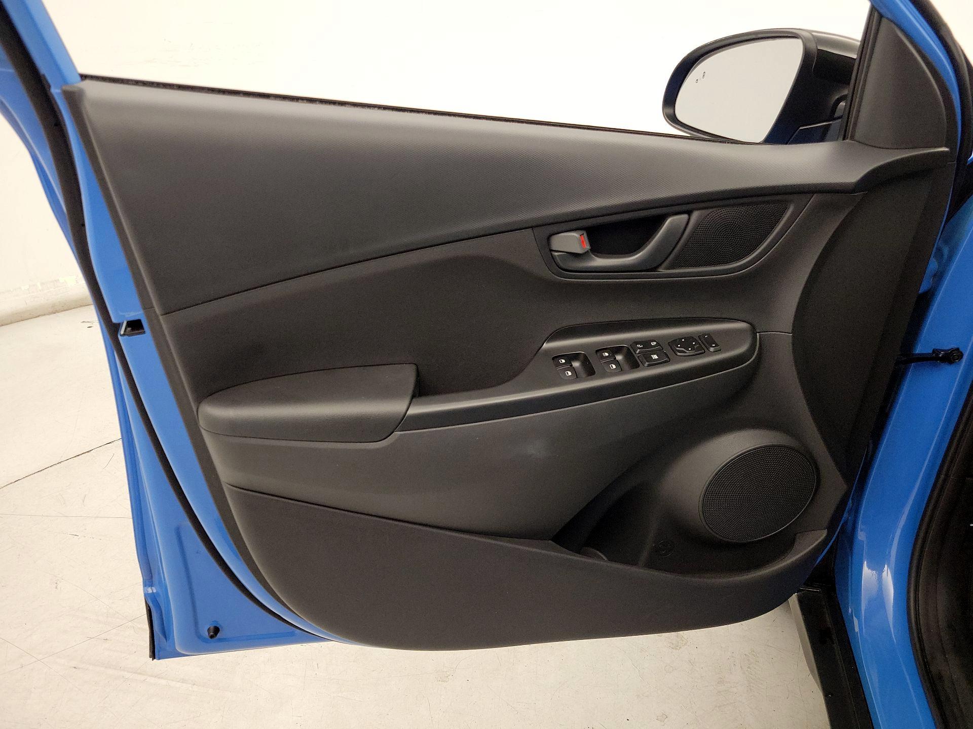 Thumbnail: 2022 Hyundai Kona - 12