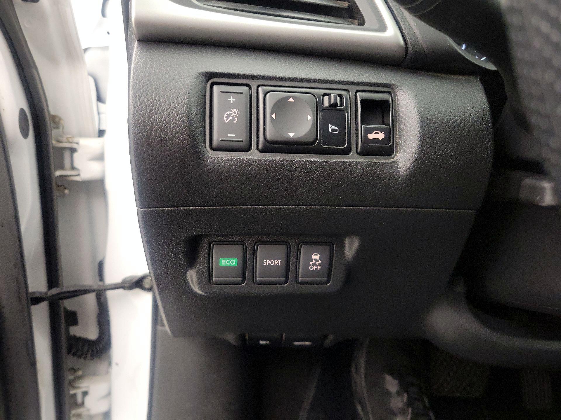 Thumbnail: 2018 Nissan Sentra - 13