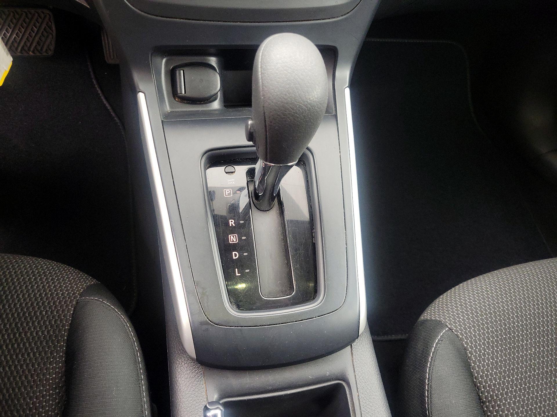 Thumbnail: 2018 Nissan Sentra - 17