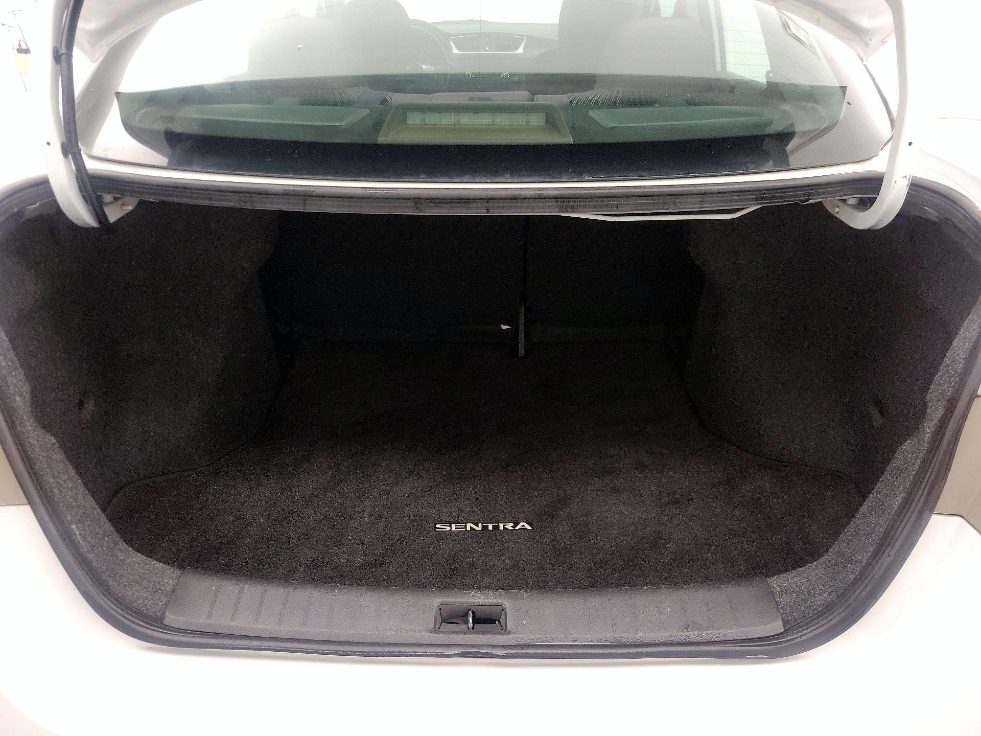 Thumbnail: 2018 Nissan Sentra - 20