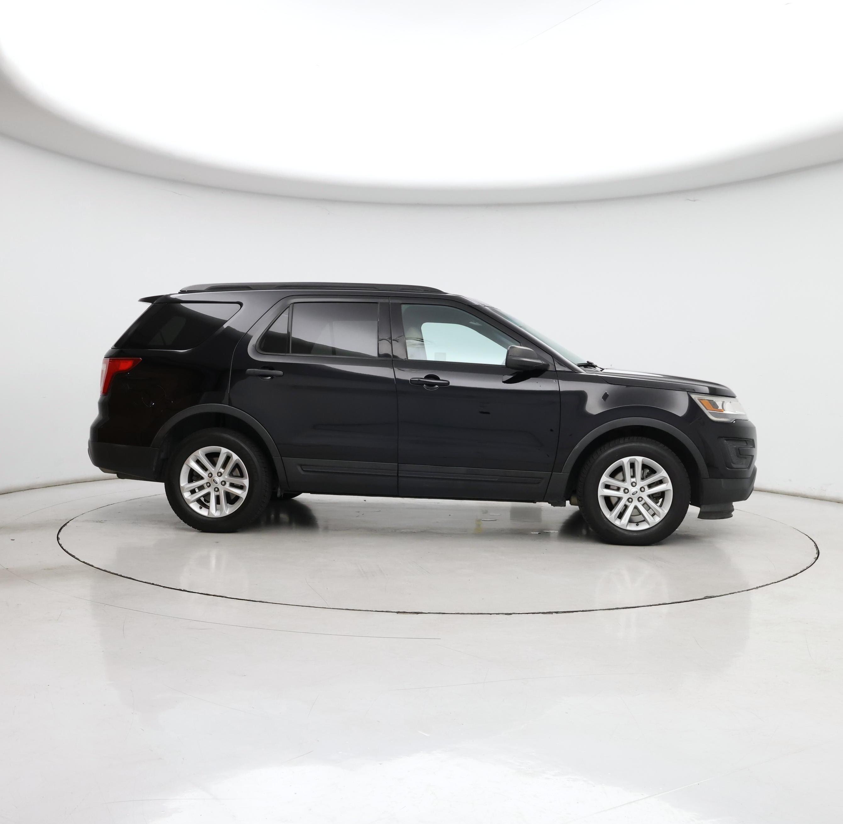 Thumbnail: 2017 Ford Explorer - 7