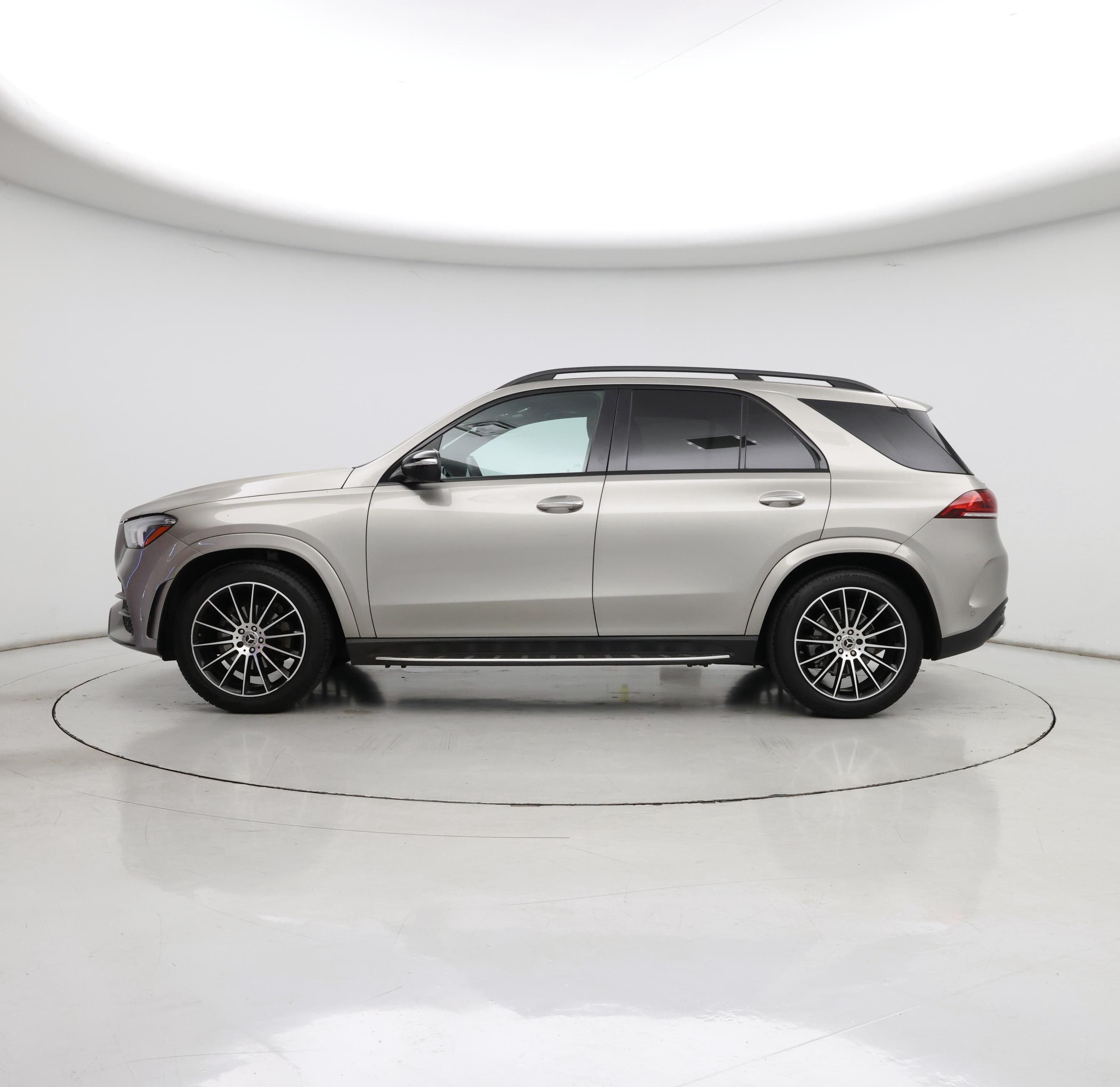 Thumbnail: 2021 Mercedes-Benz GLE - 3
