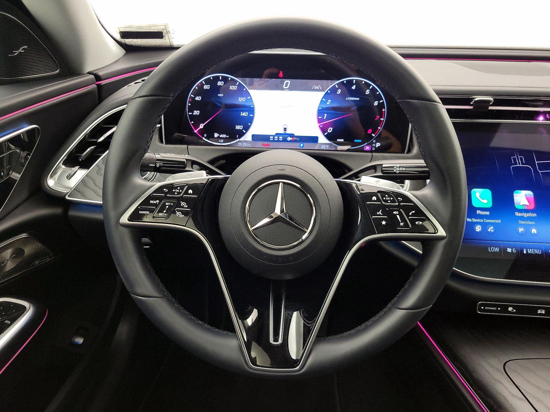 Thumbnail: 2024 Mercedes-Benz E-Class - 10