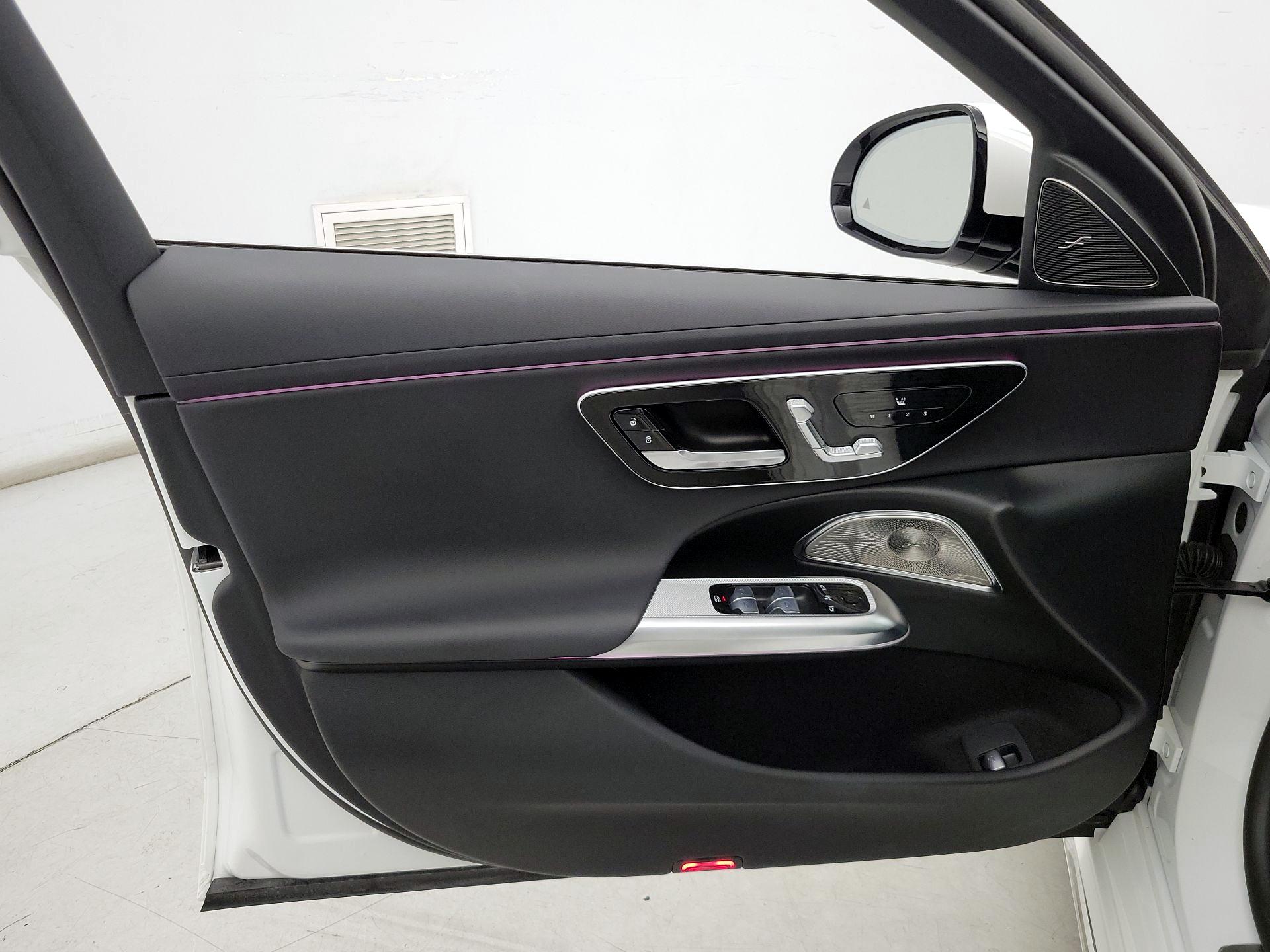 Thumbnail: 2024 Mercedes-Benz E-Class - 12