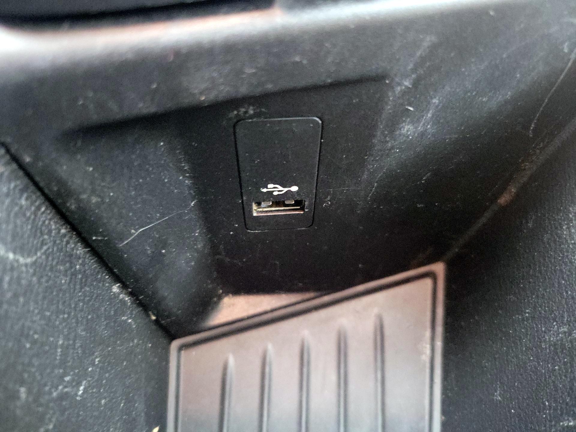 Thumbnail: 2018 BMW X1 - 18