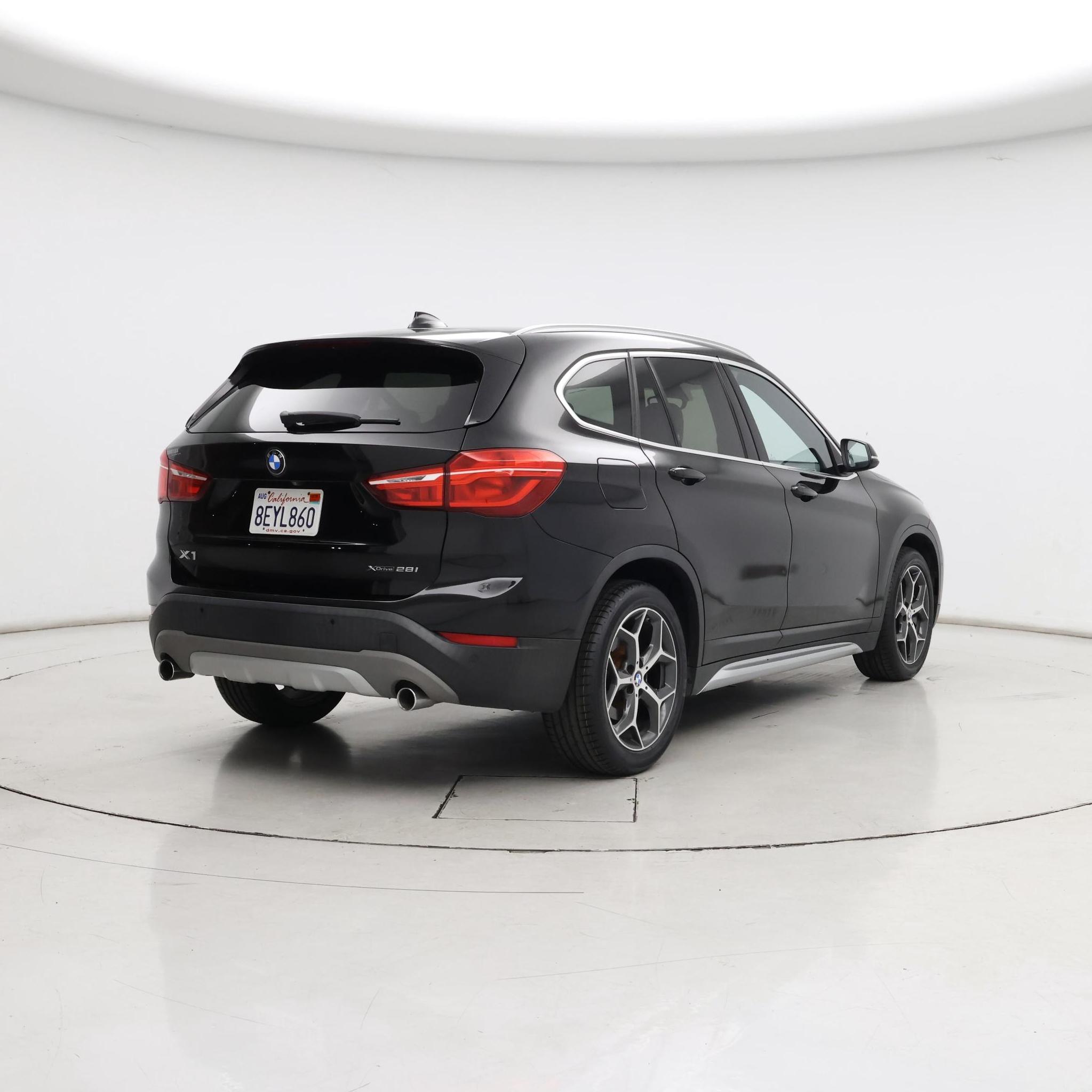 Thumbnail: 2018 BMW X1 - 8