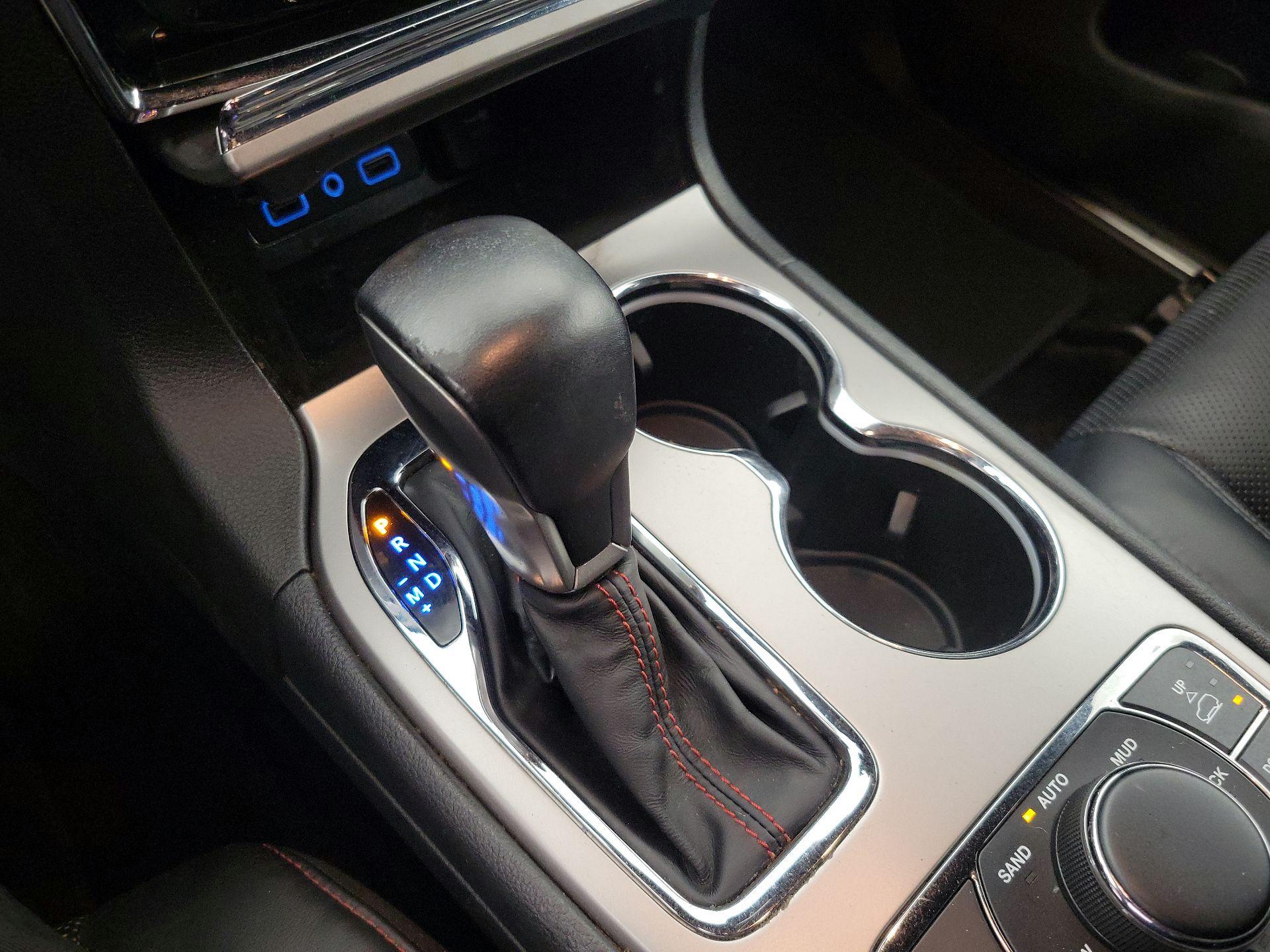 Thumbnail: 2019 Jeep Grand Cherokee - 18