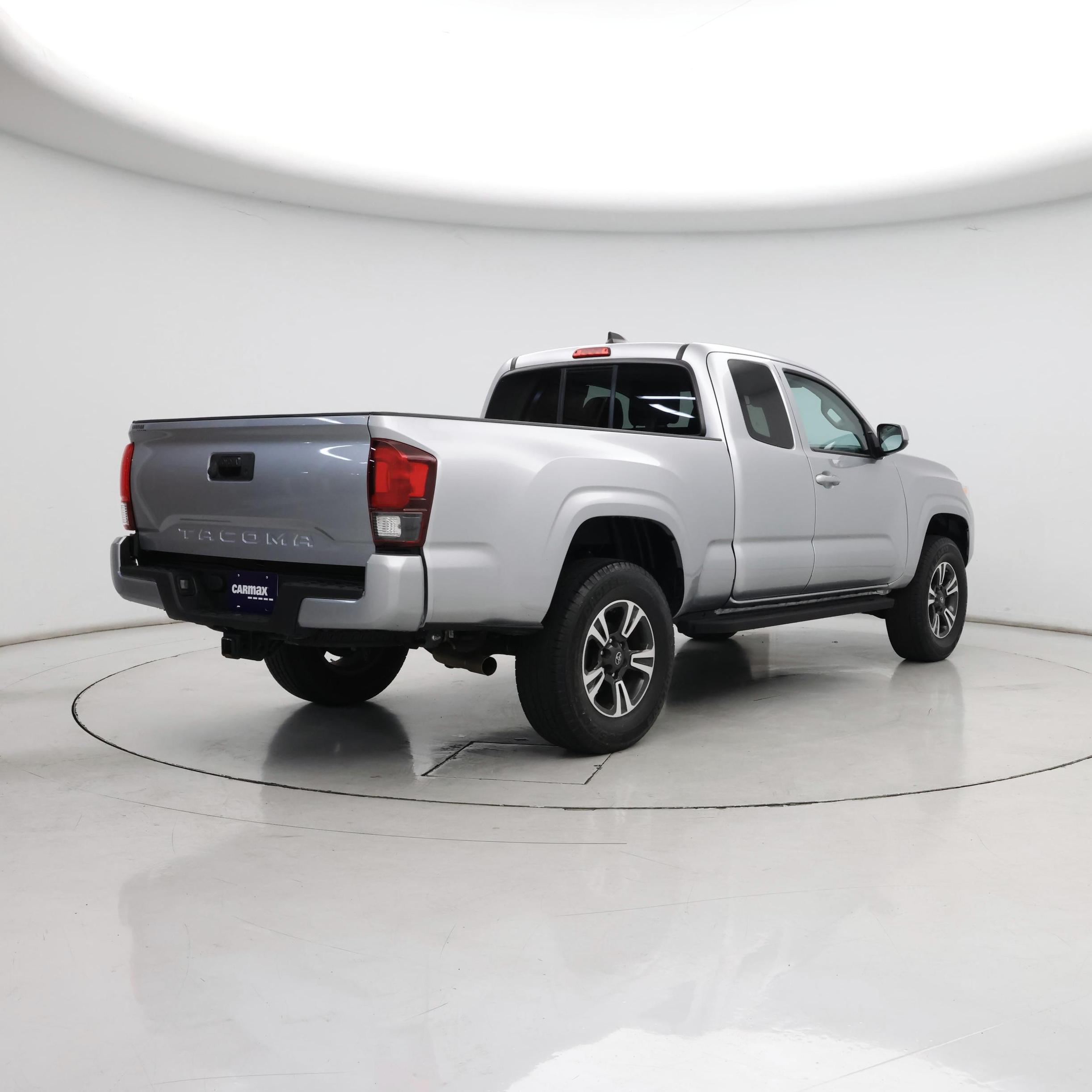 Thumbnail: 2023 Toyota Tacoma - 8