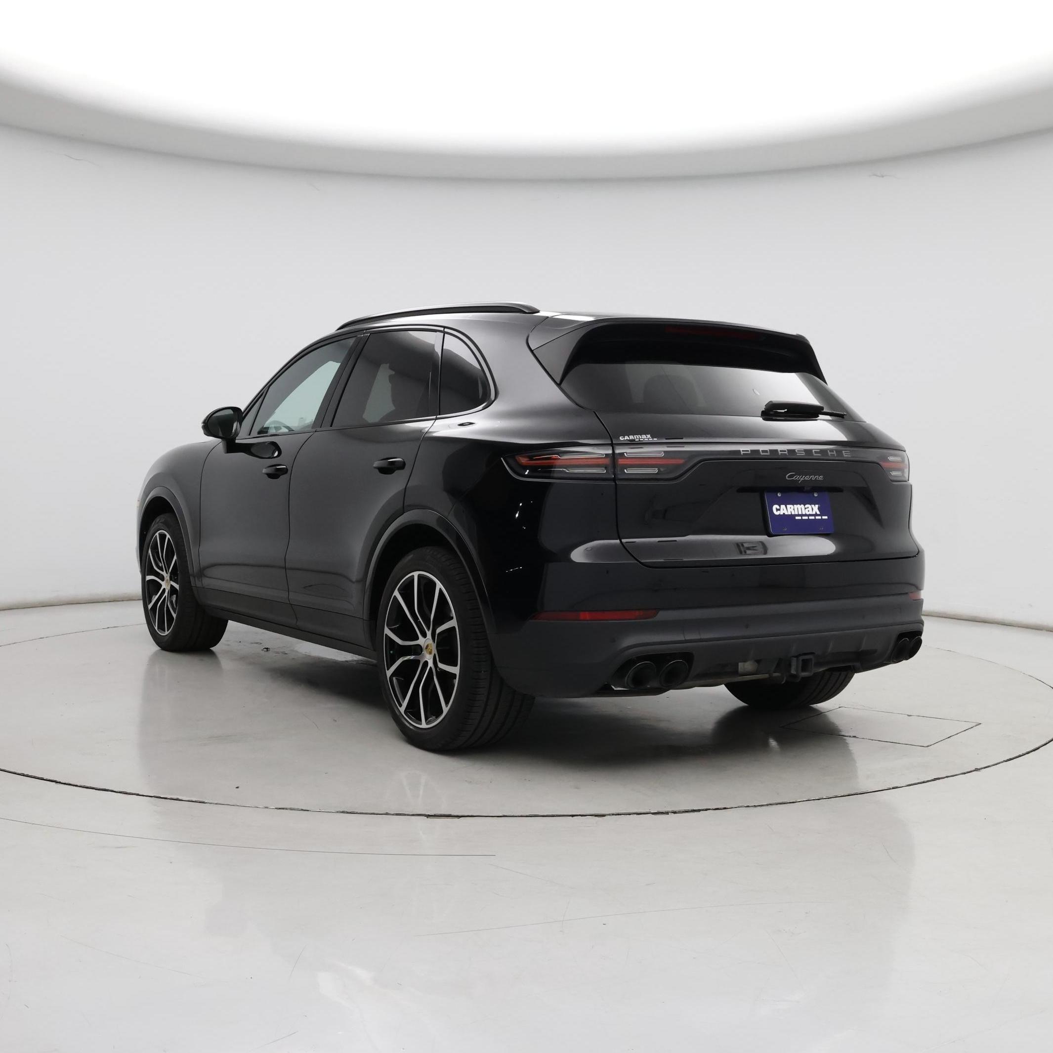 Thumbnail: 2022 Porsche Cayenne - 2