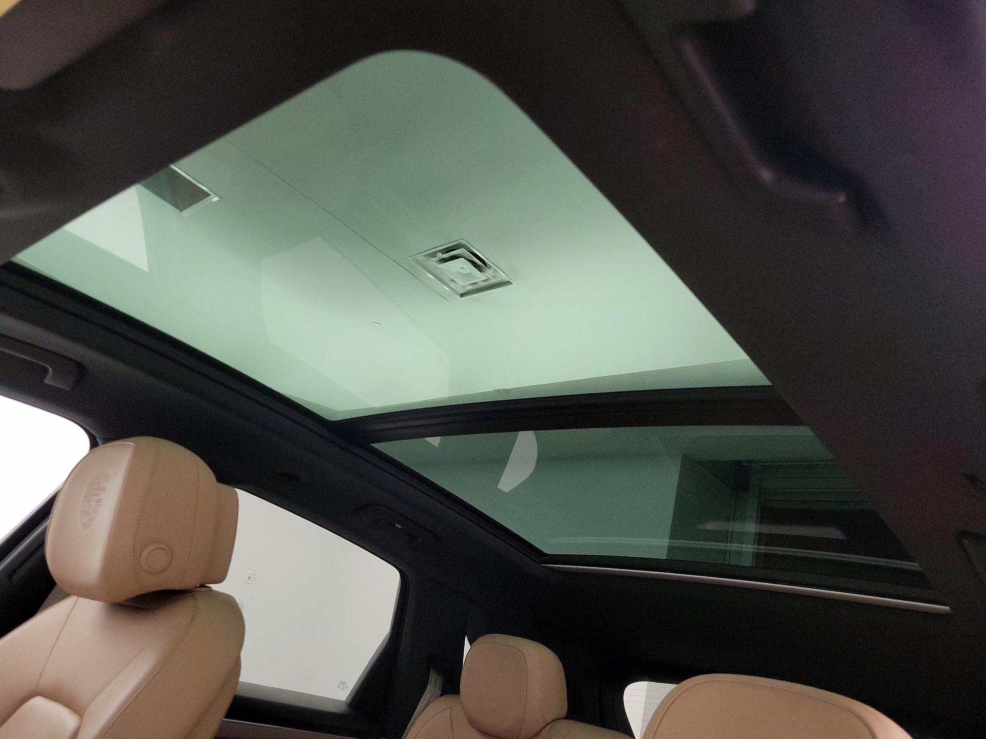 Thumbnail: 2022 Porsche Cayenne - 20