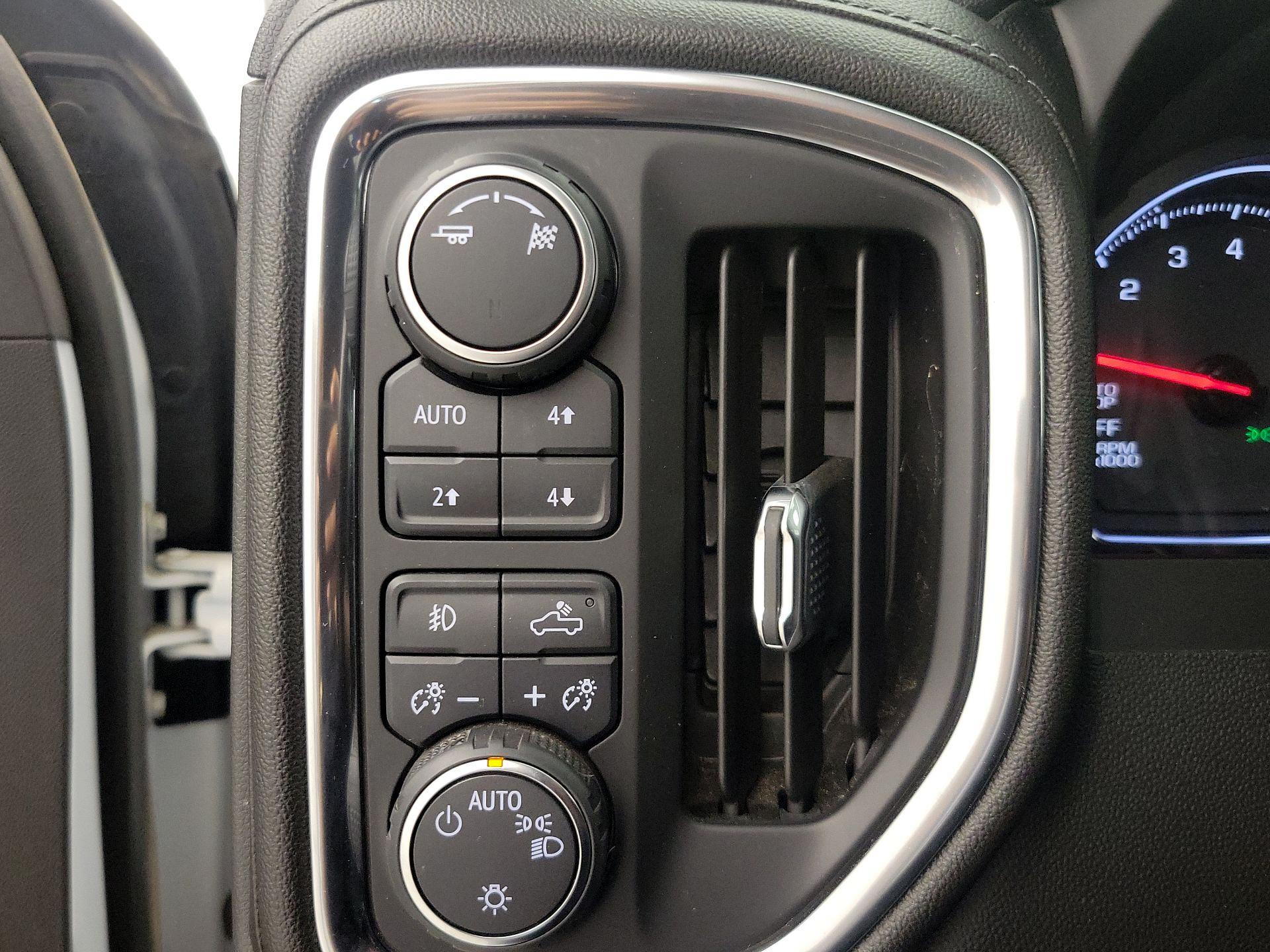 Thumbnail: 2019 Chevrolet Silverado 1500 - 13