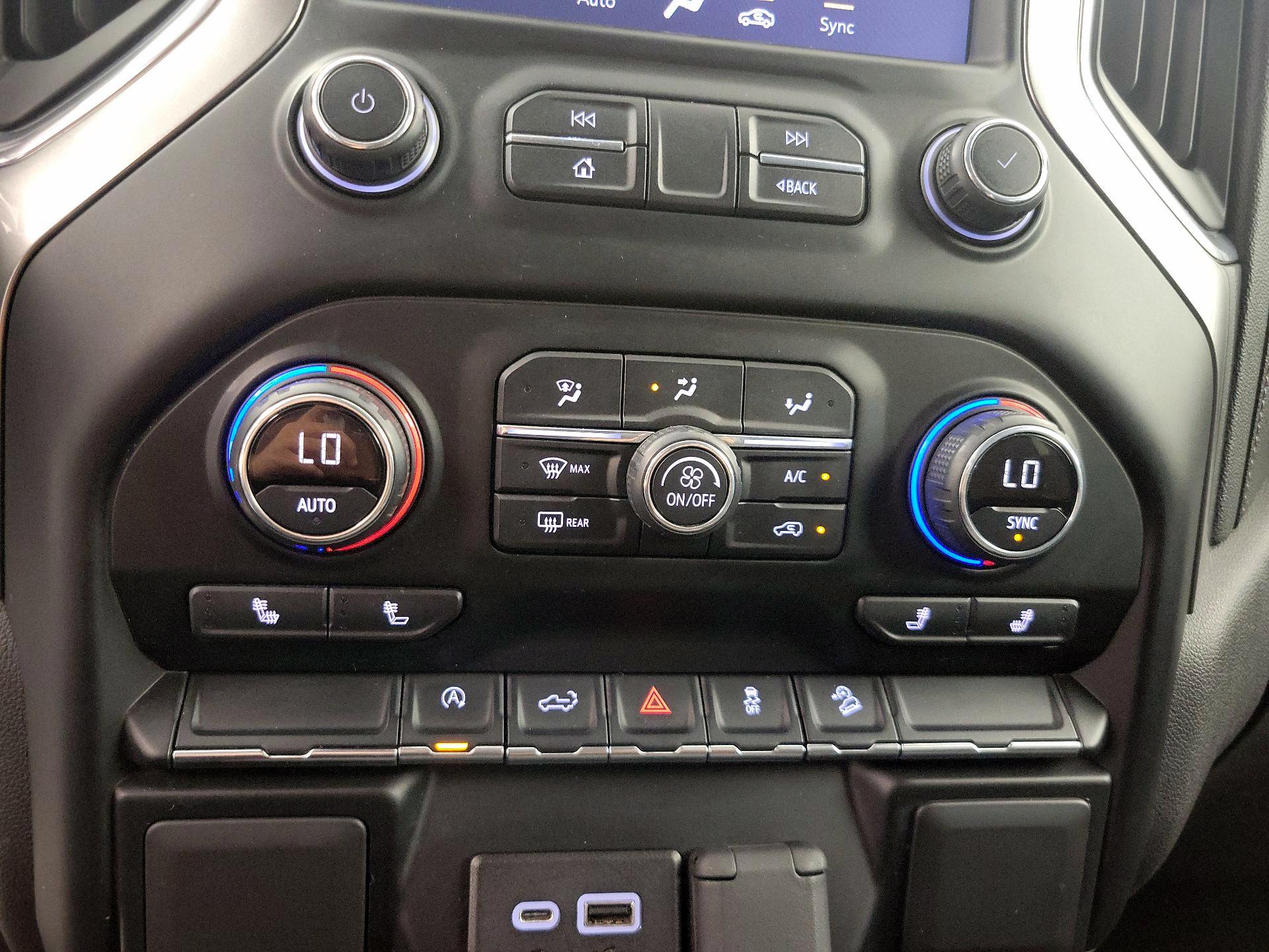 Thumbnail: 2019 Chevrolet Silverado 1500 - 16