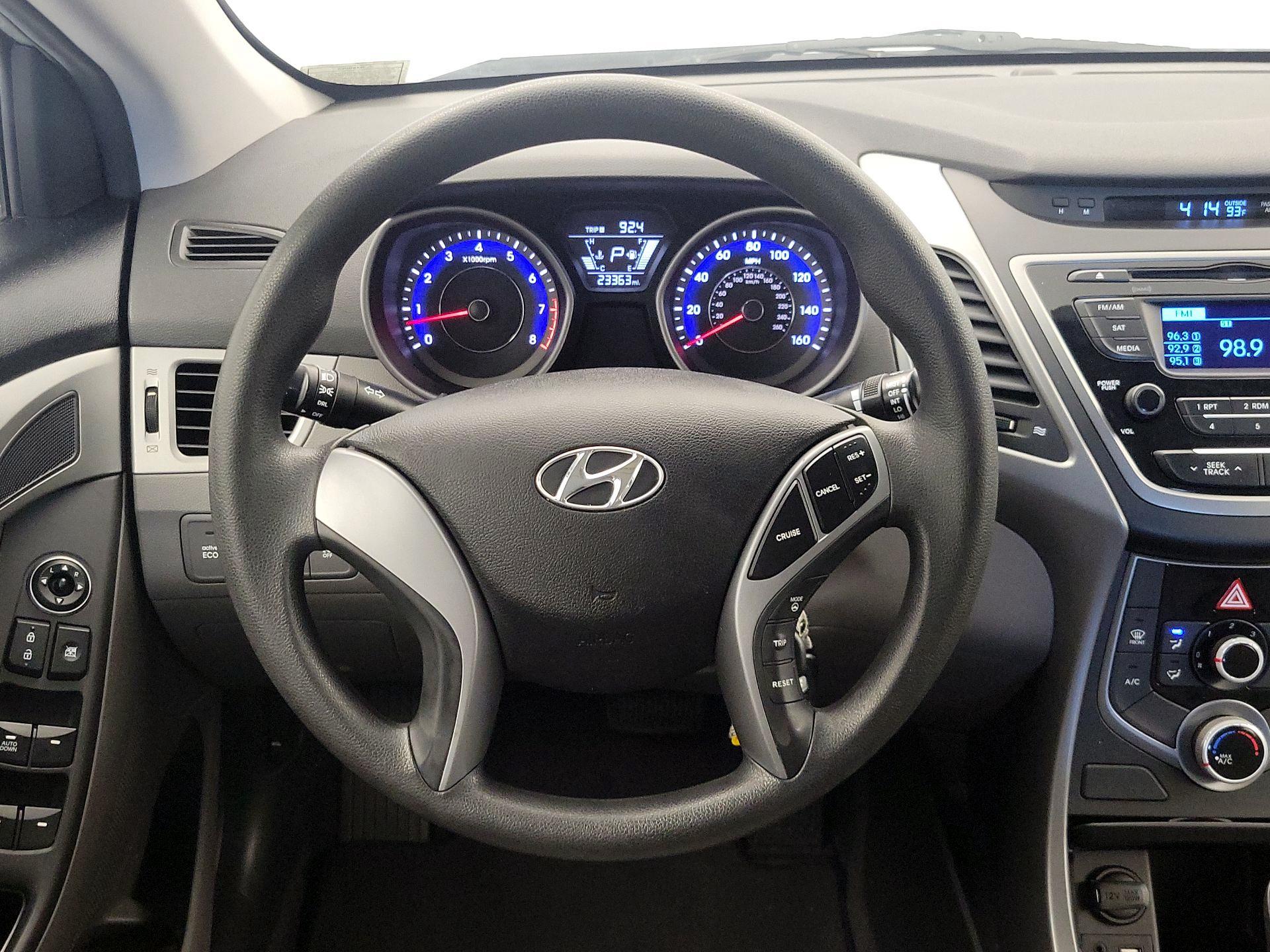 Thumbnail: 2015 Hyundai Elantra - 10