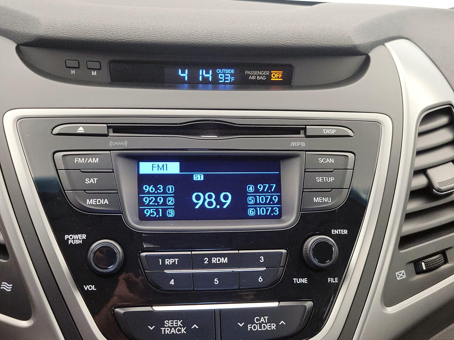 Thumbnail: 2015 Hyundai Elantra - 14