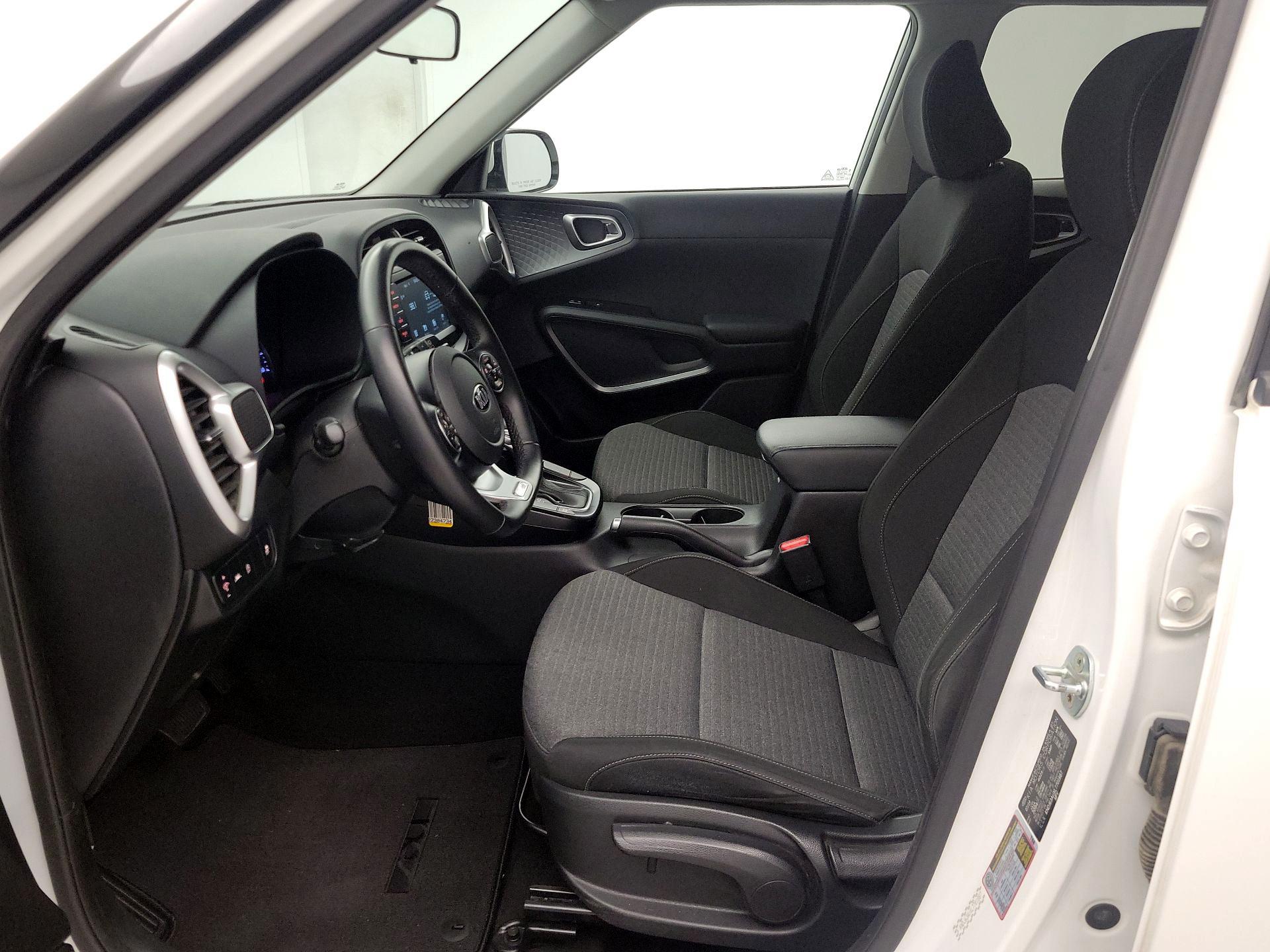 Thumbnail: 2020 Kia Soul - 11