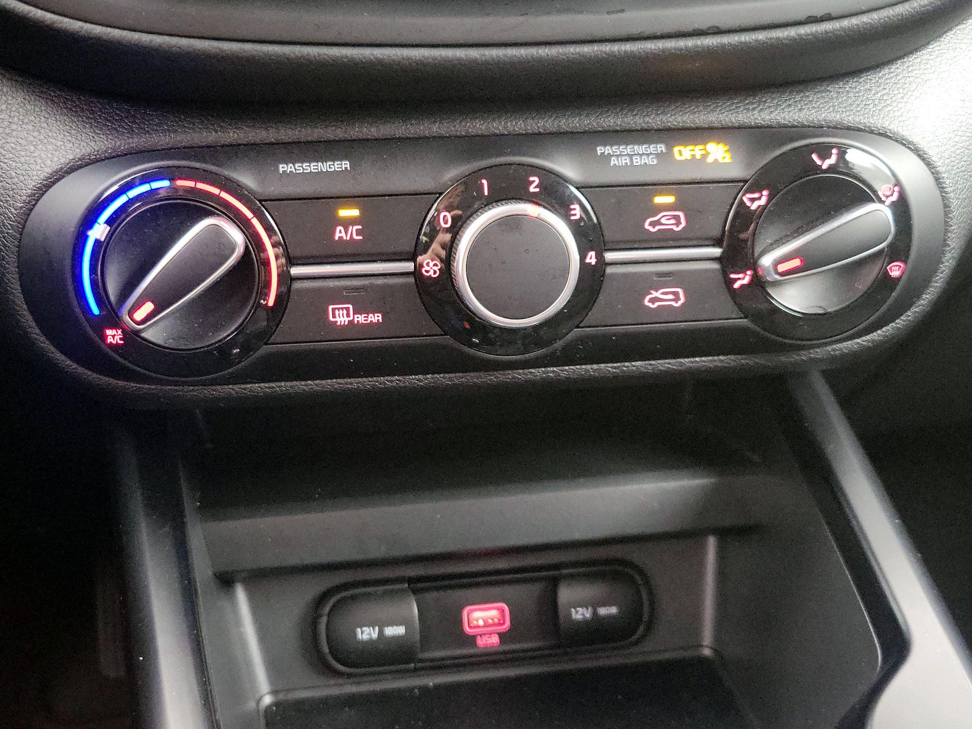 Thumbnail: 2020 Kia Soul - 16