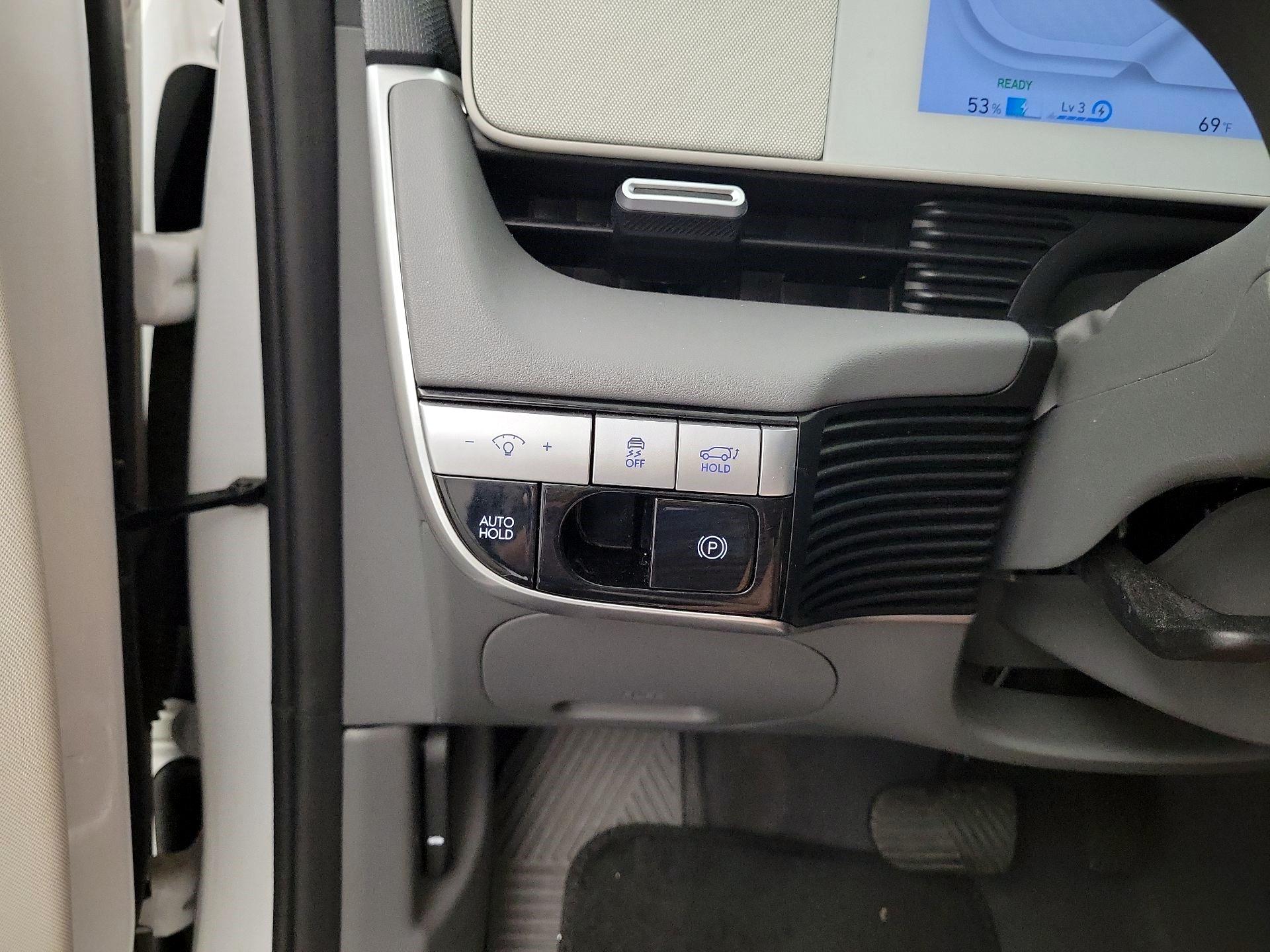 Thumbnail: 2023 Hyundai Ioniq 5 - 13