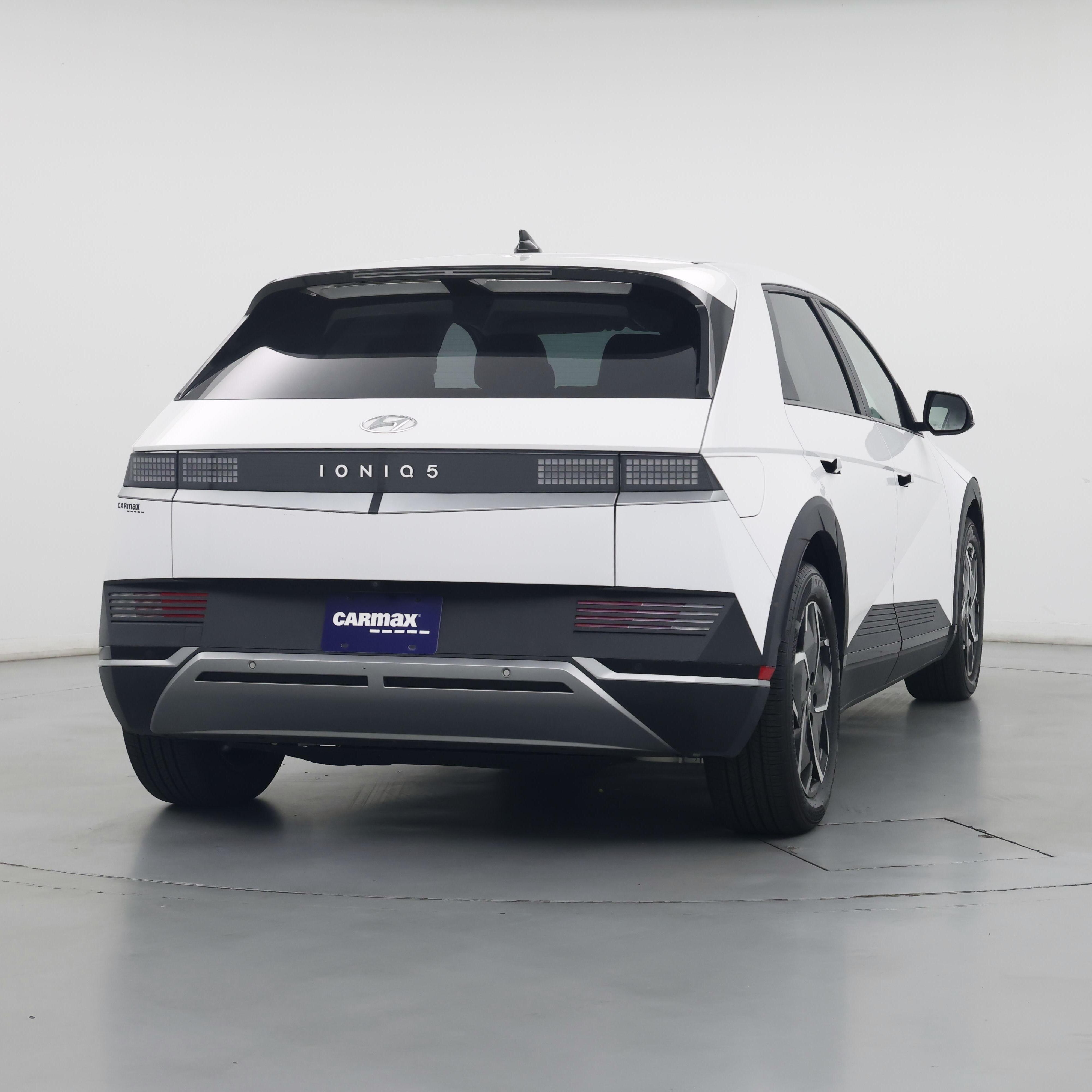 Thumbnail: 2023 Hyundai Ioniq 5 - 2