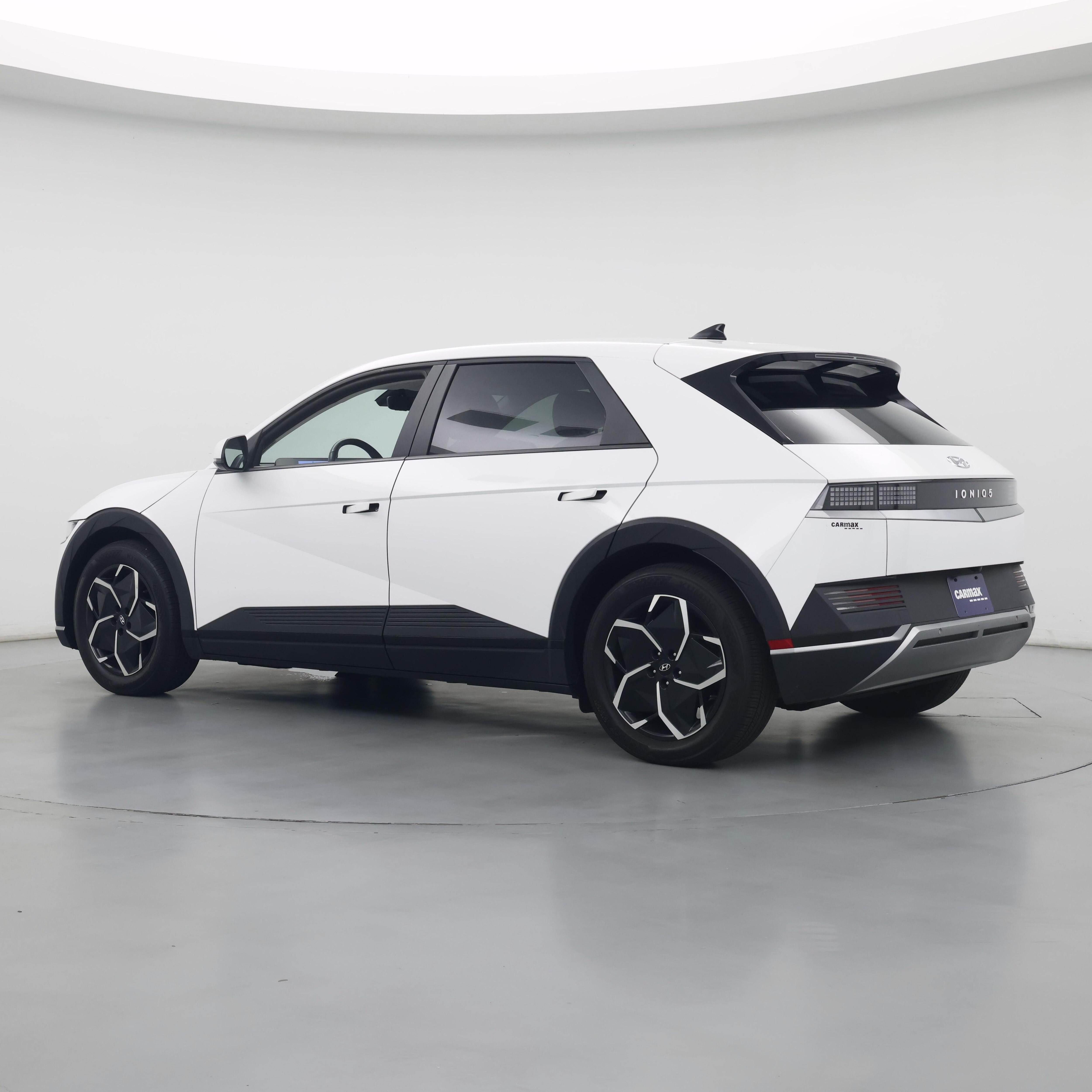 Thumbnail: 2023 Hyundai Ioniq 5 - 3