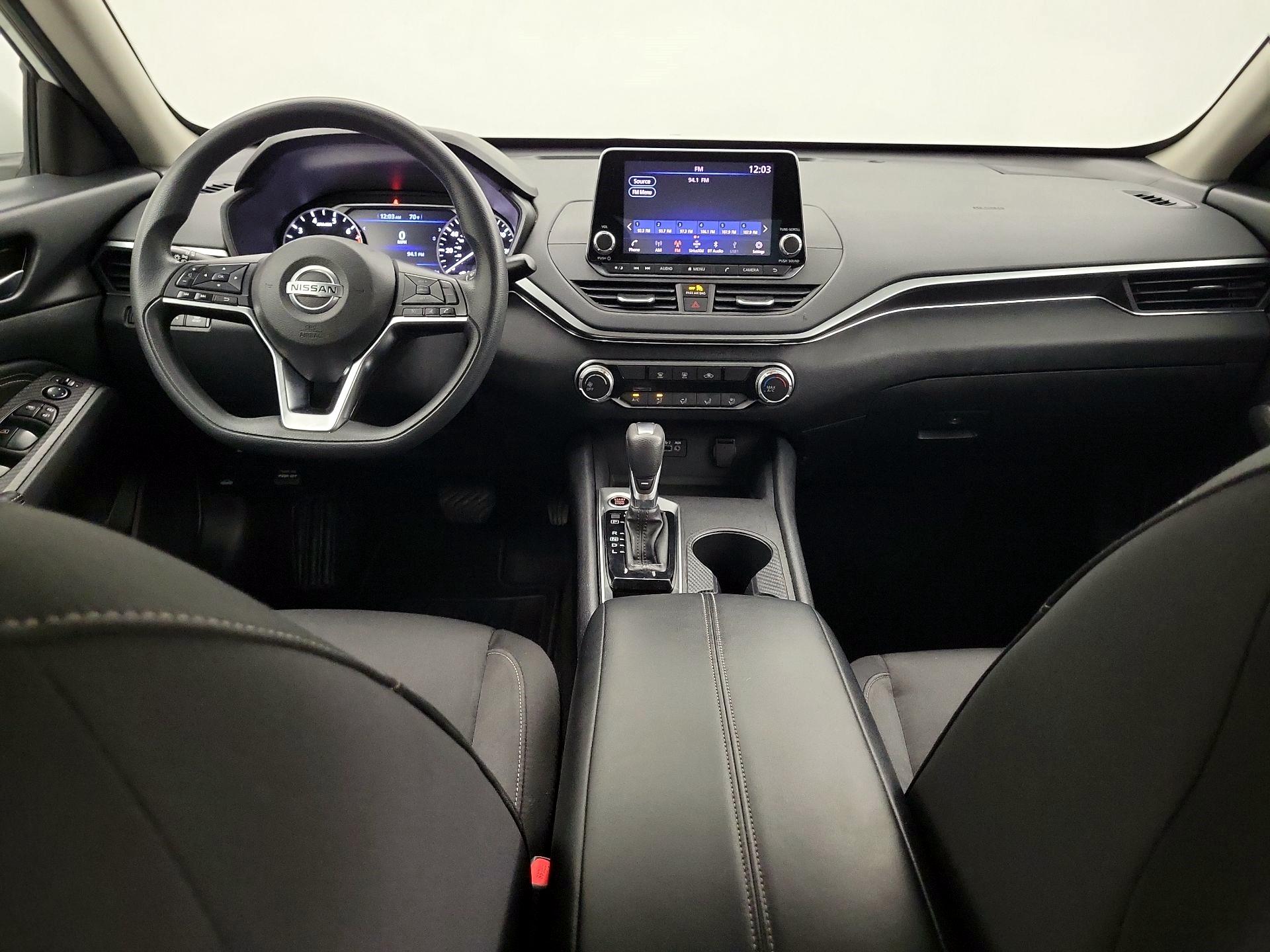 Thumbnail: 2019 Nissan Altima - 9