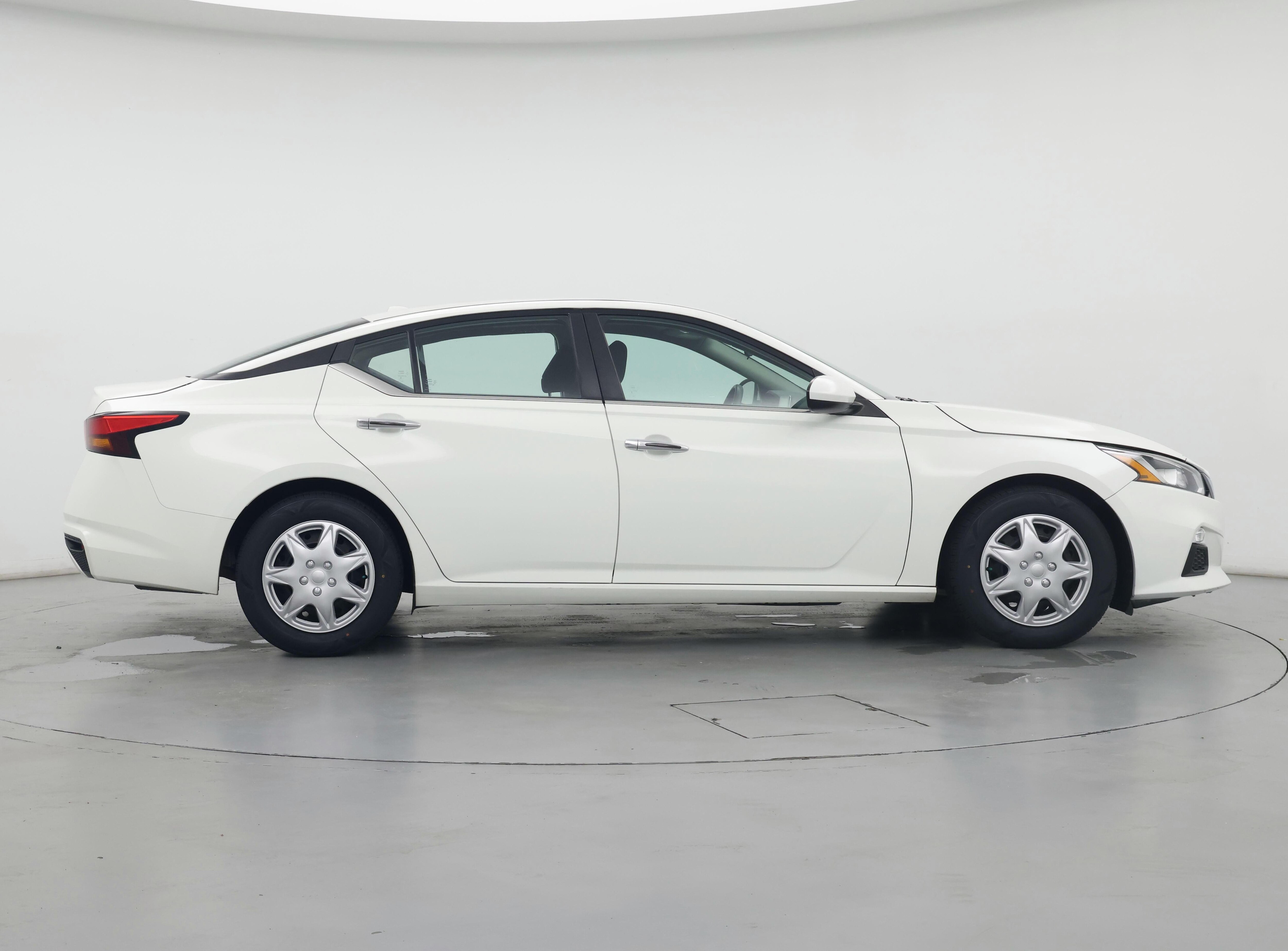 Thumbnail: 2019 Nissan Altima - 7