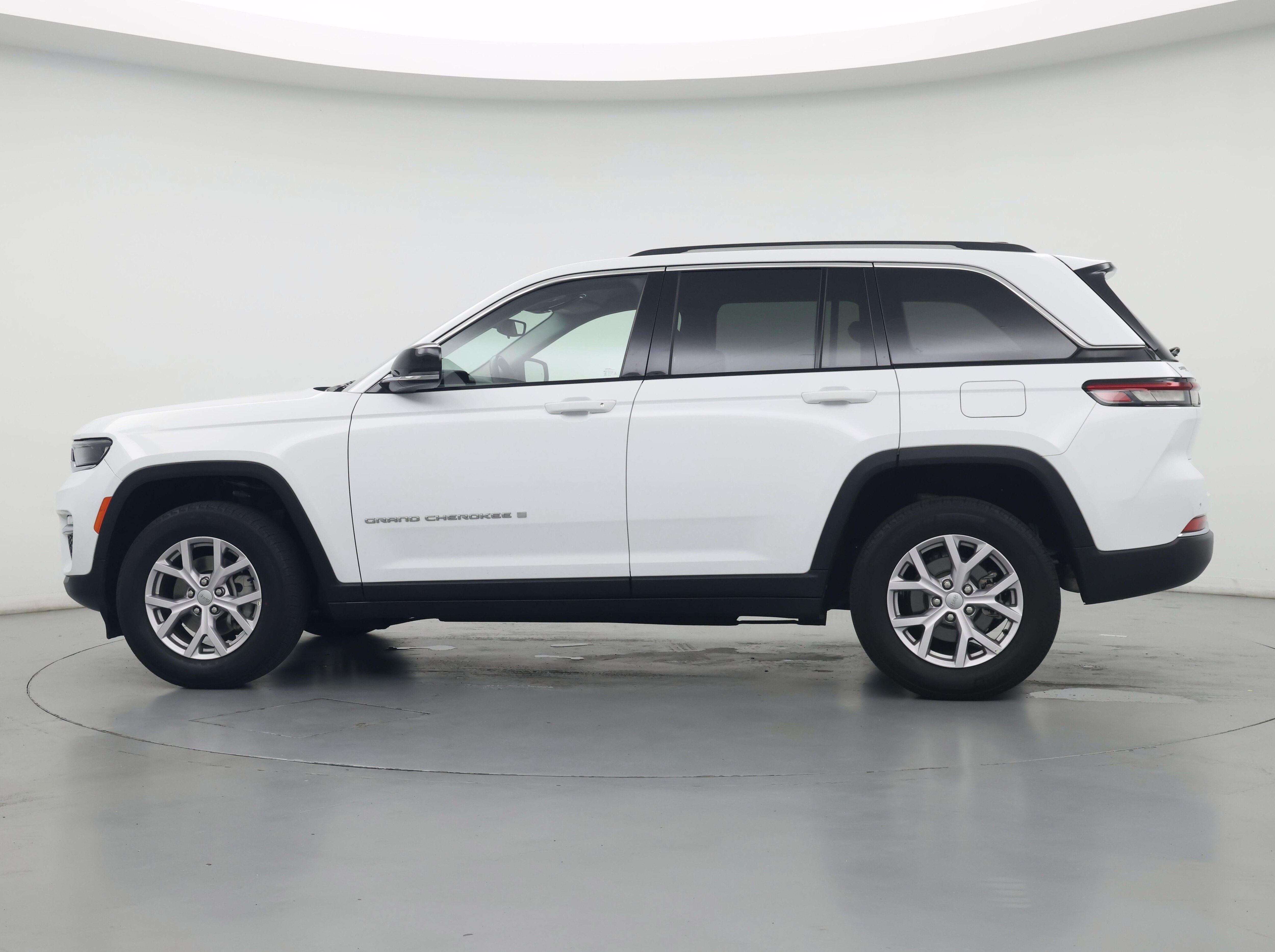 Thumbnail: 2022 Jeep Grand Cherokee - 5