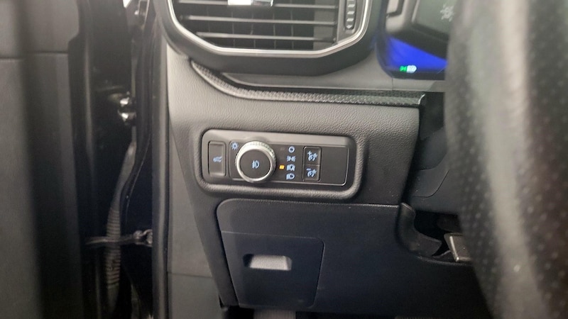 2022 Ford Explorer ST 11