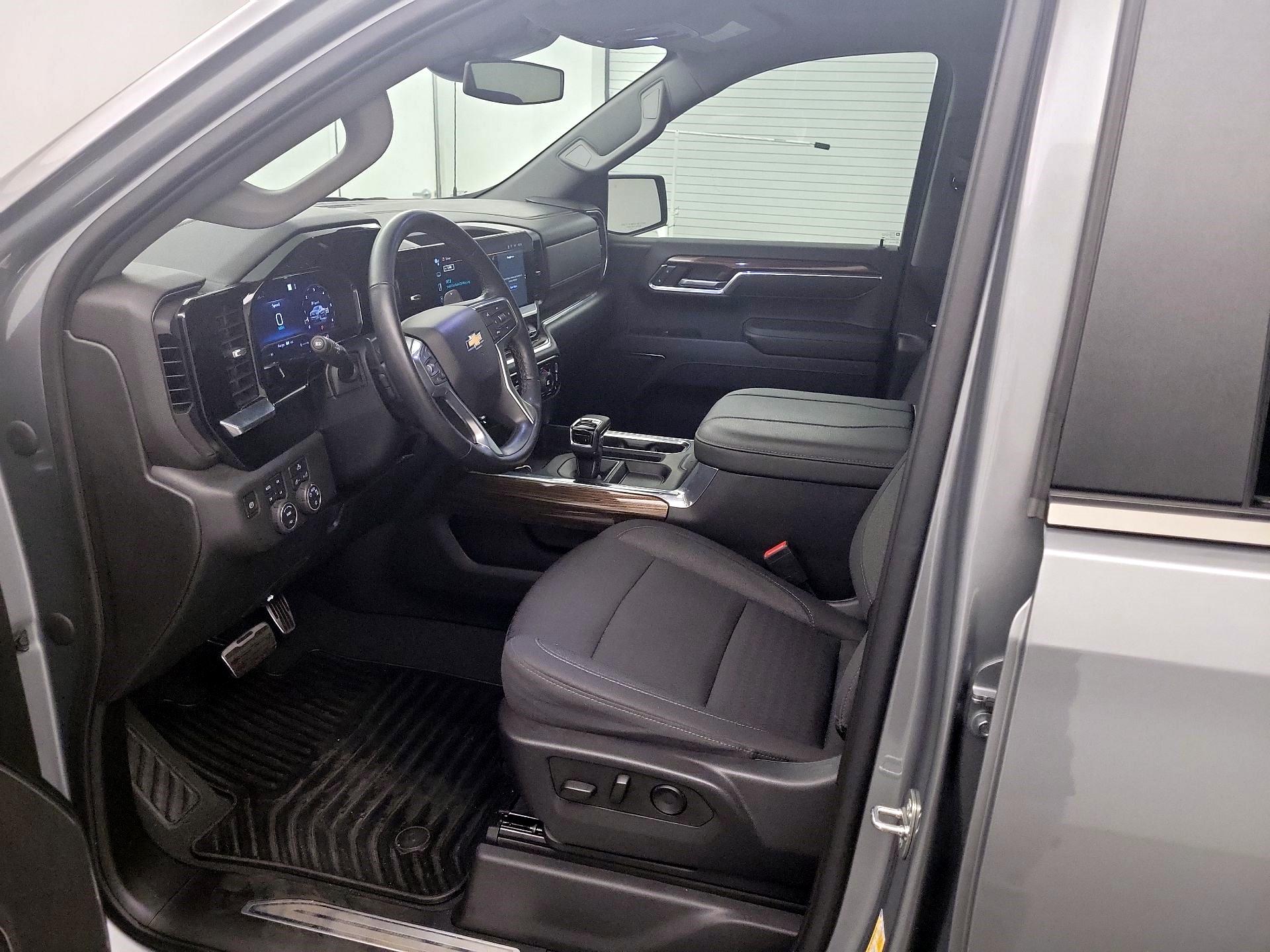 Thumbnail: 2023 Chevrolet Silverado 1500 - 9