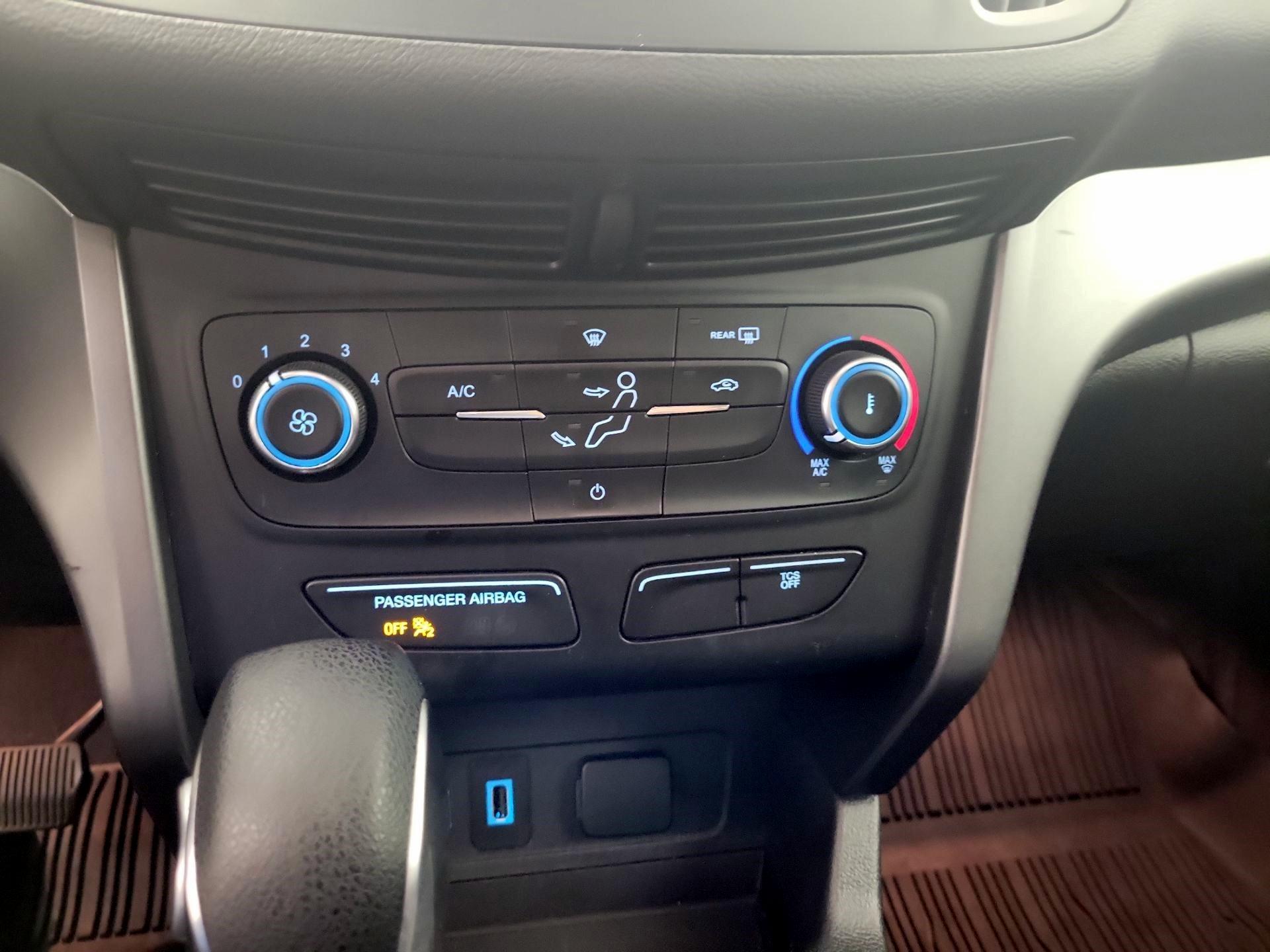 Thumbnail: 2018 Ford Escape - 14