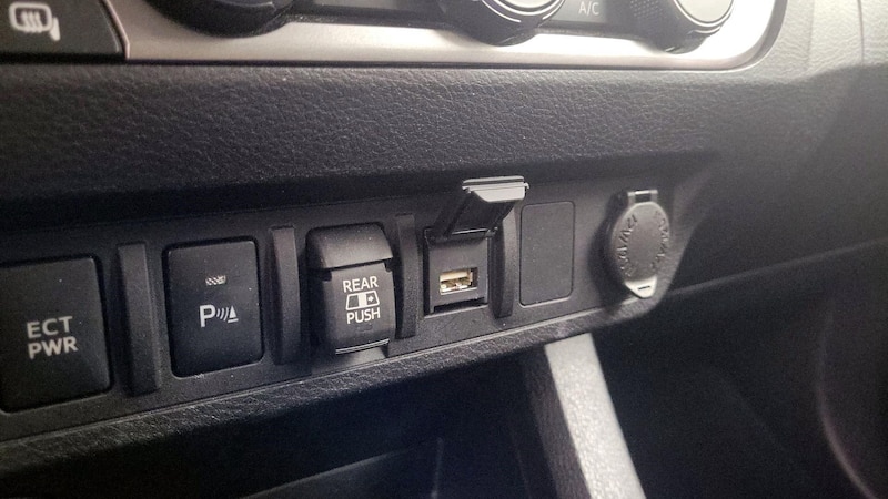 2023 Toyota Tacoma SR5 17